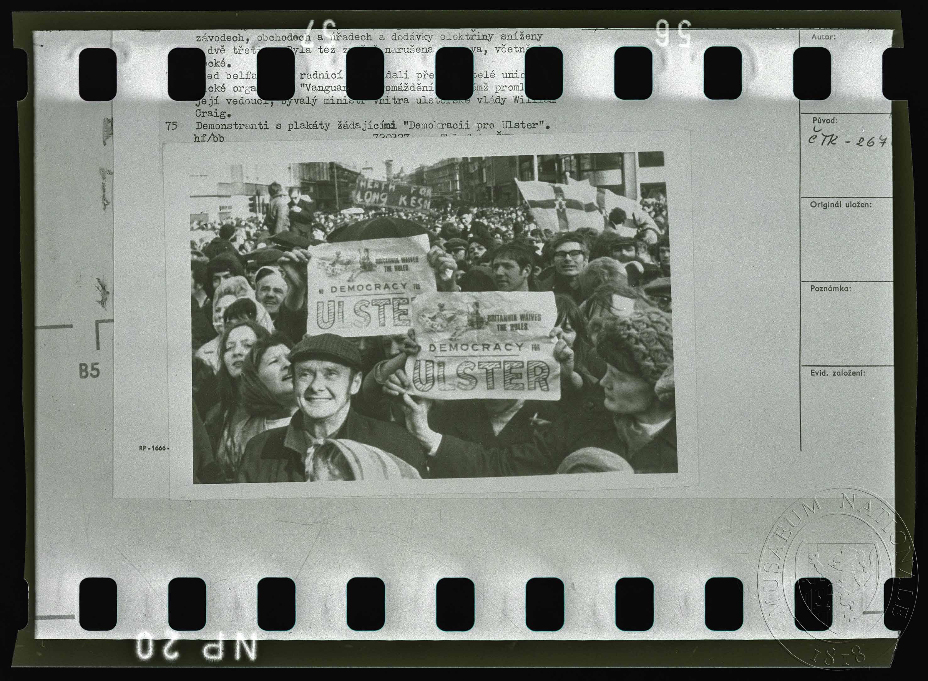 Náhledový obrázek Fotografie, demonstrace v Ulsteru - 1