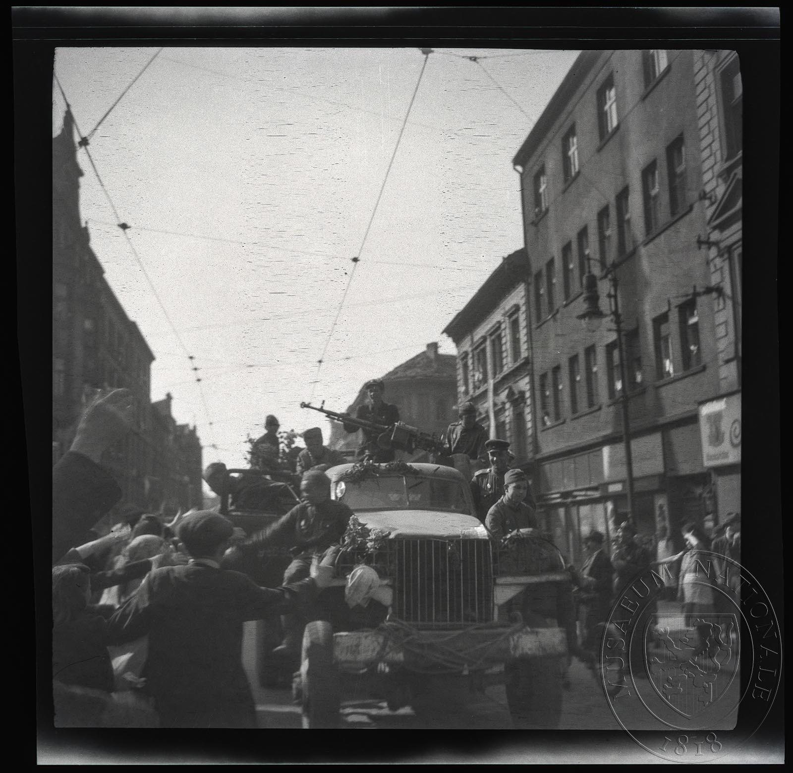 Náhledový obrázek Fotografie, Pražské povstání - 1