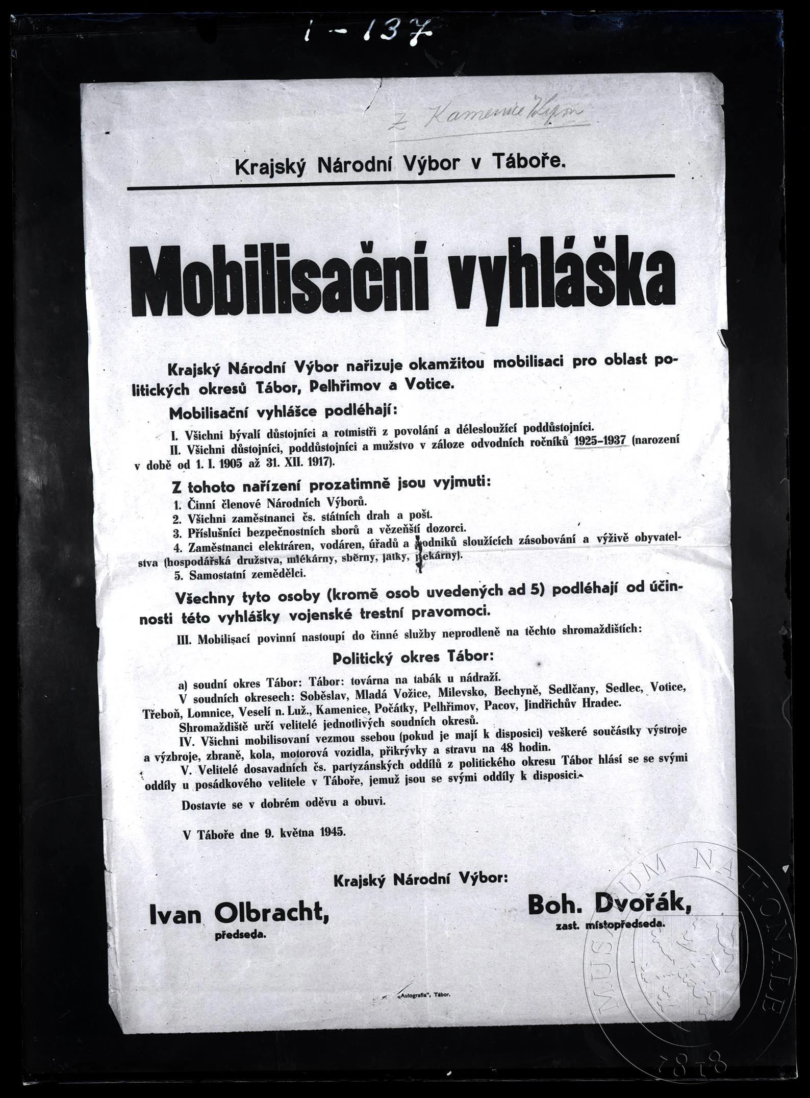 Obrázek 9. 5. 1945 Mobilizační vyhláška KNV v Táboře (podeps. I. Olbrachtem), archiv min. vnitra
