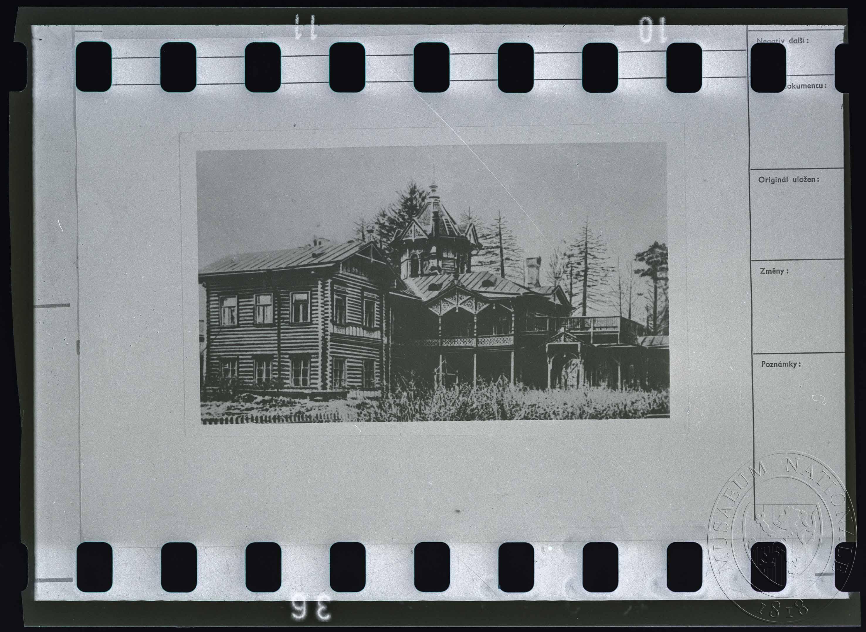 Náhledový obrázek Fotografie, ruský dřevěný dům - 1