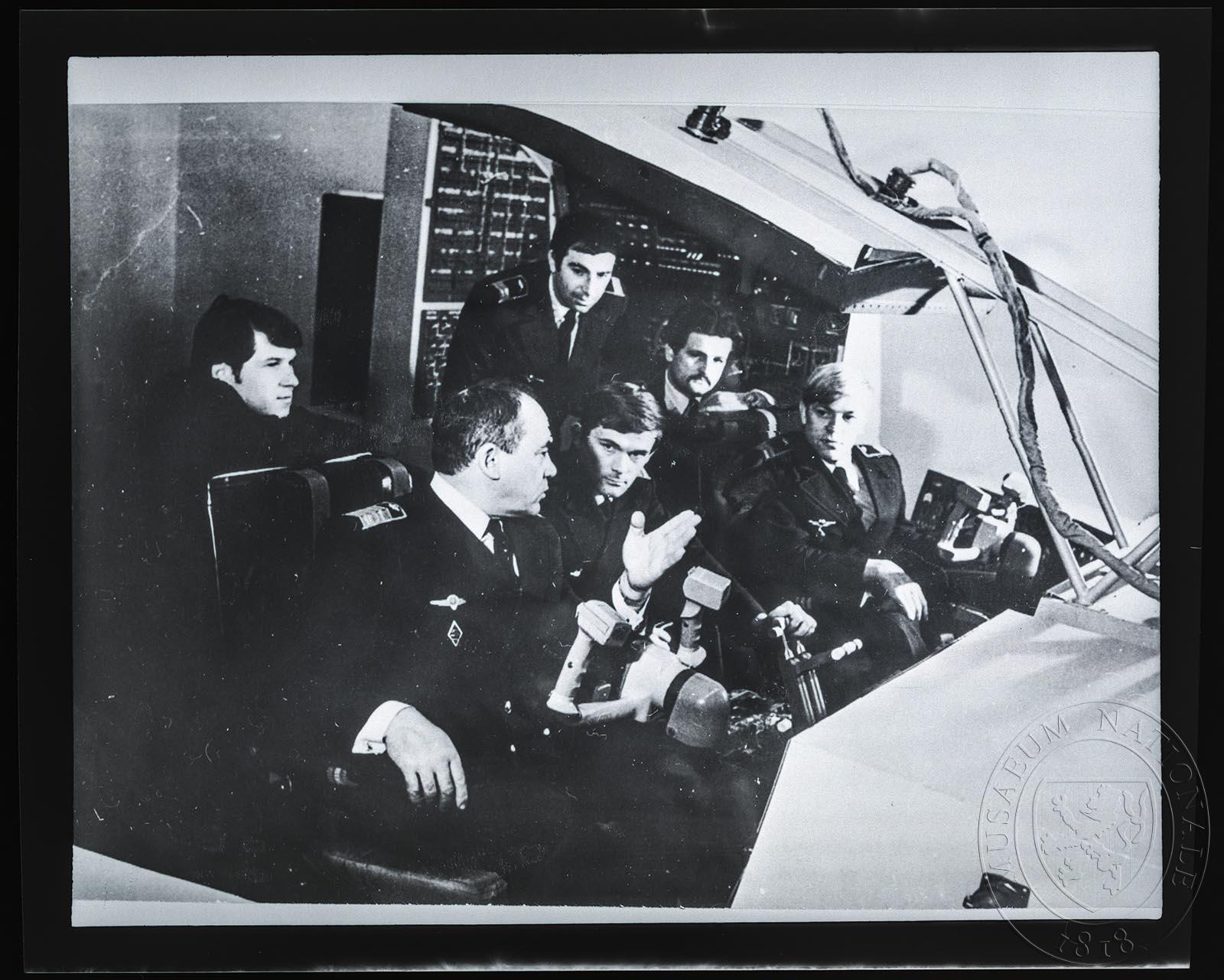 Náhledový obrázek Fotografie, pilotní personál - 1