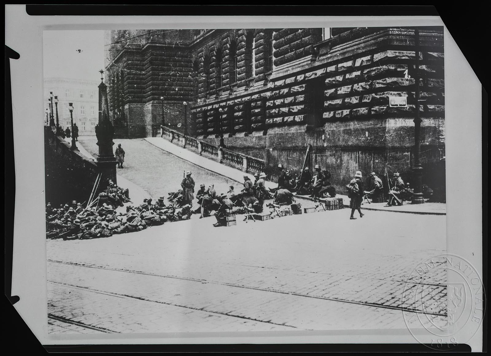 Náhledový obrázek Fotografie, Pražské povstání - 1