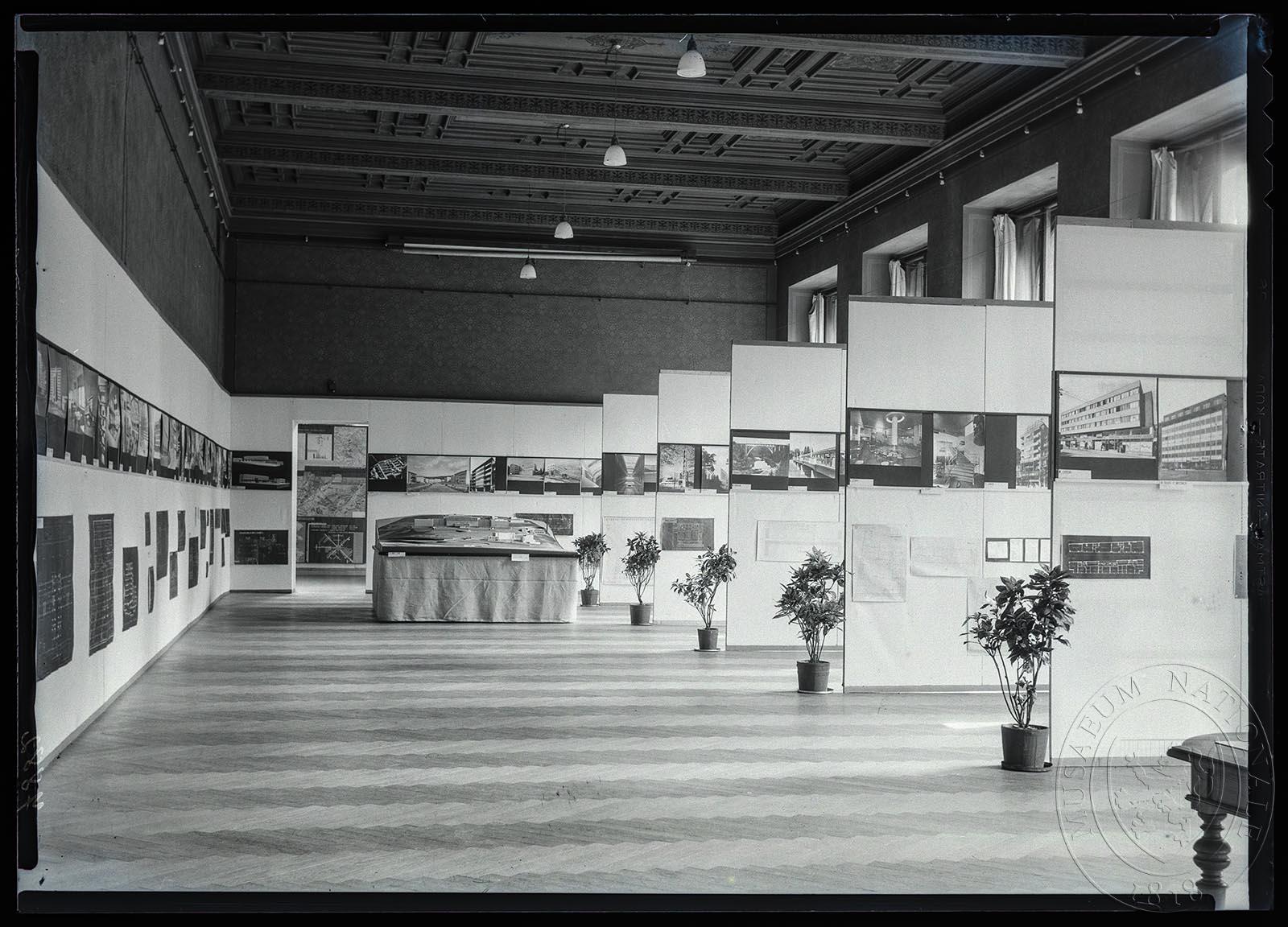 Náhledový obrázek Fotografie, architektonická expozice - 1