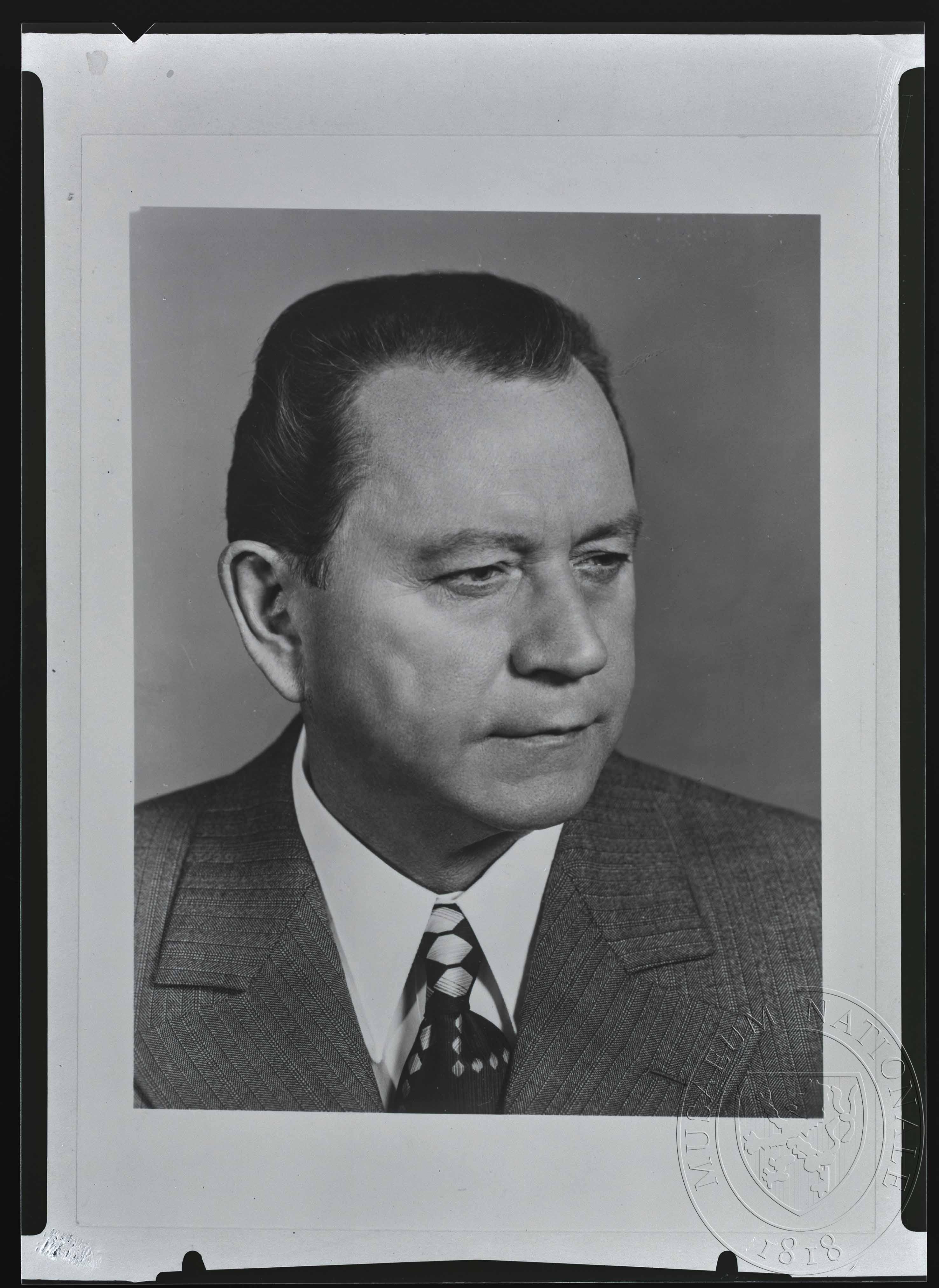 Náhledový obrázek Fotografie, portrét politika - 1