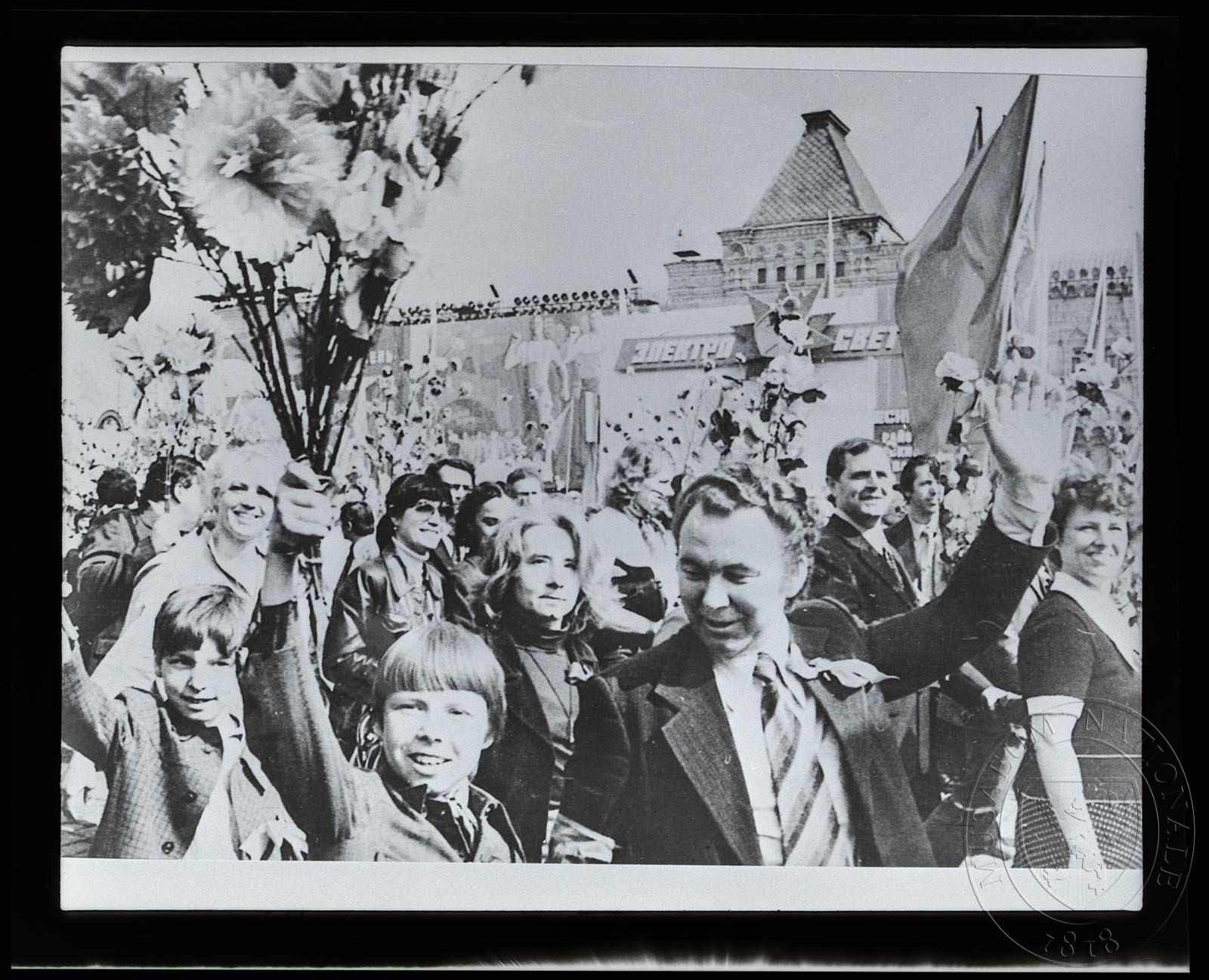Náhledový obrázek Fotografie, shromáždění na Rudém náměstí v Moskvě - 1