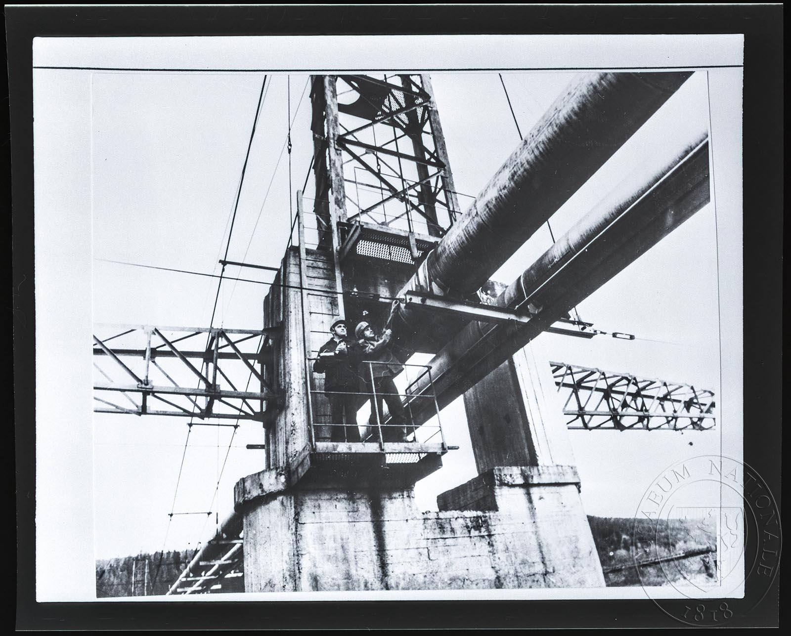 Náhledový obrázek Fotografie, dělníci při práci - 1