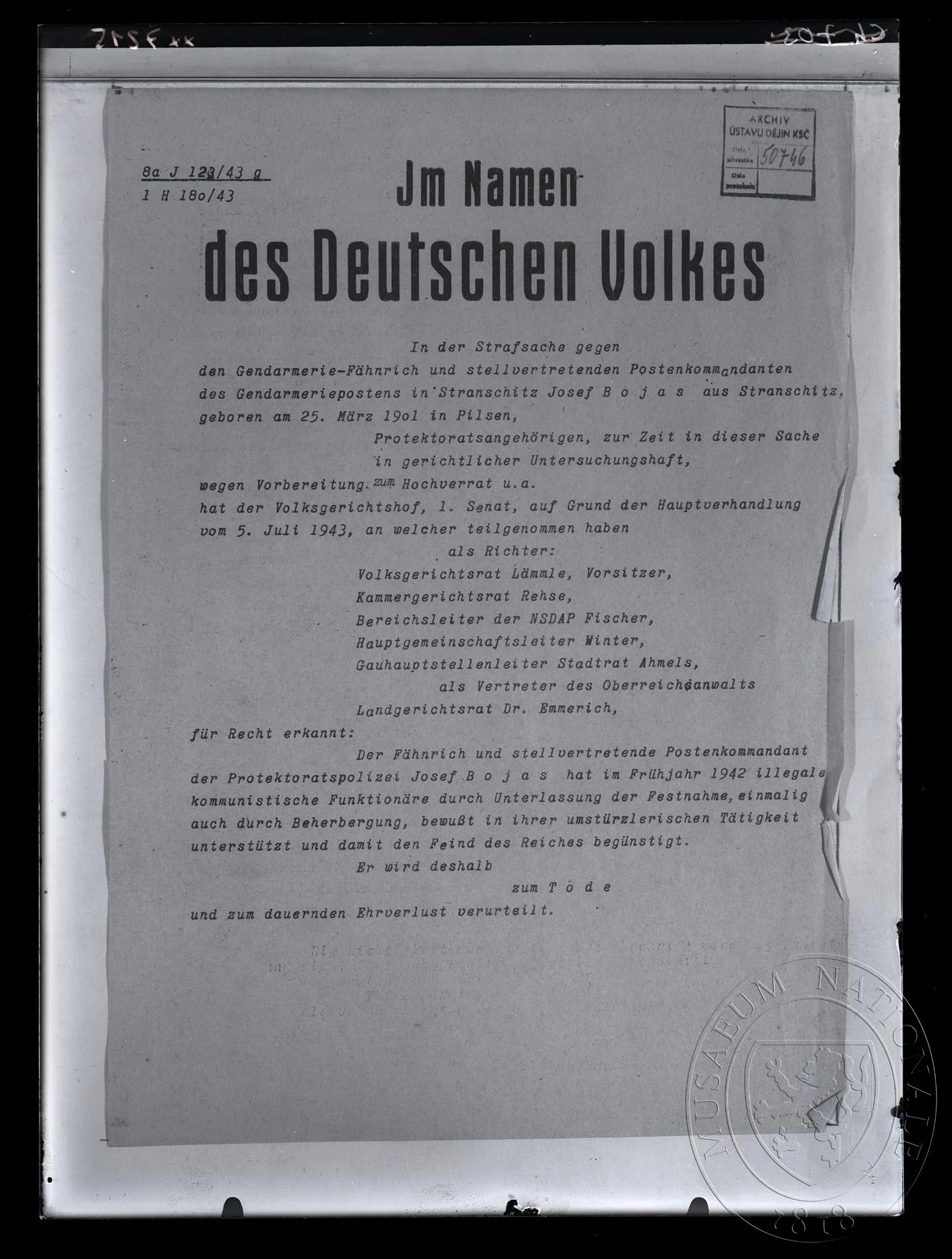 Obrázek Text Jm Namen des Deutschen Volkes