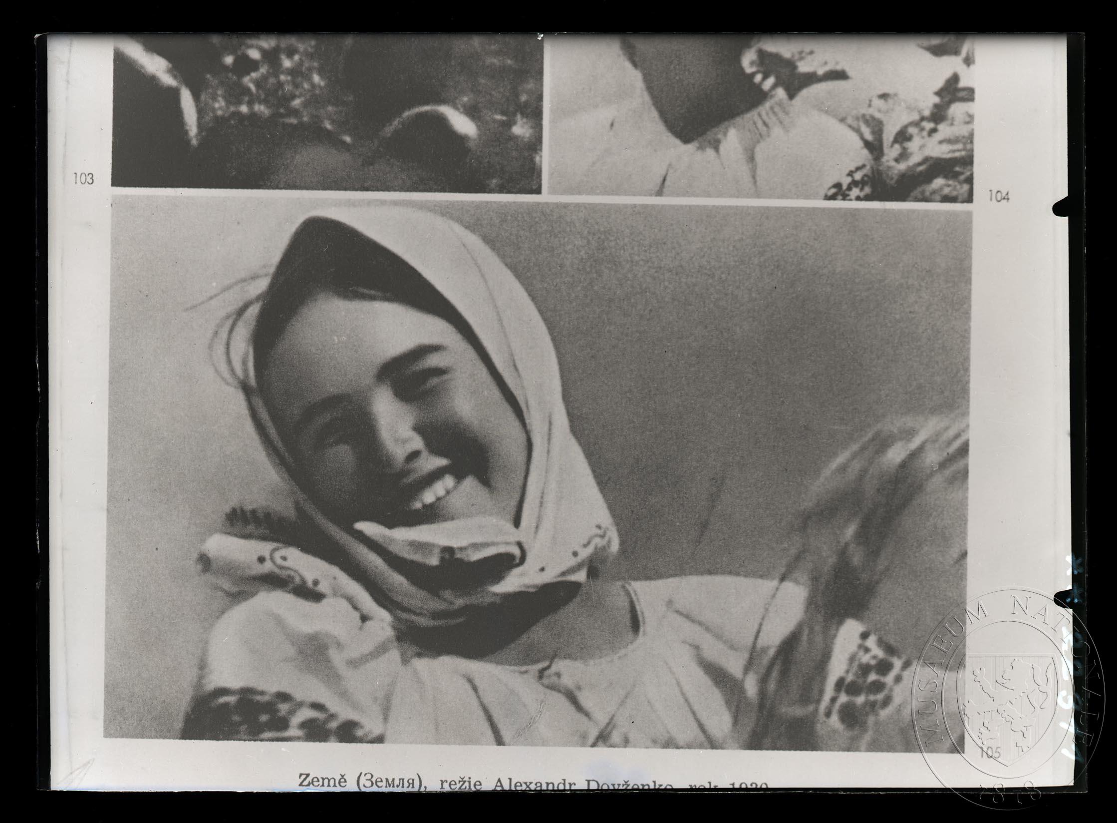 Náhledový obrázek Záběr z filmu režiséra Alexandra Dovženka Země - 1