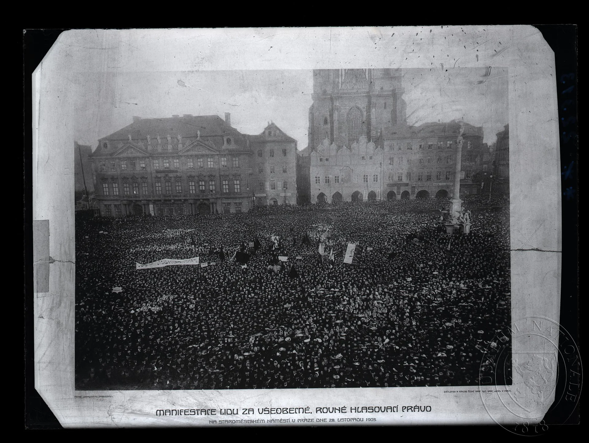 Náhledový obrázek předmětu Fotografie – manifestace lidu za všeobecné, rovné hlasovací právo