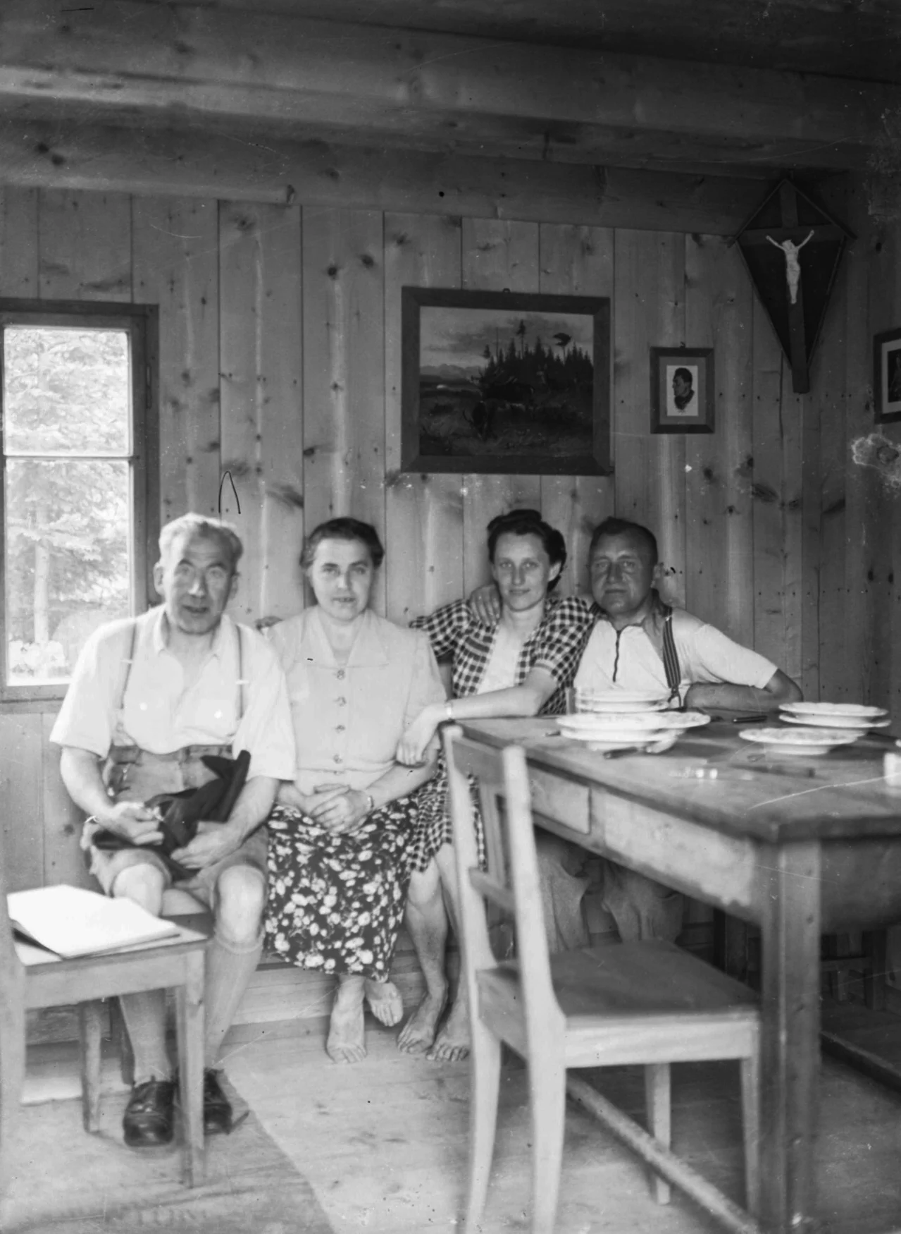 Náhledový obrázek předmětu A. M. Schoss: skupinový portrét (čb. fotografie)