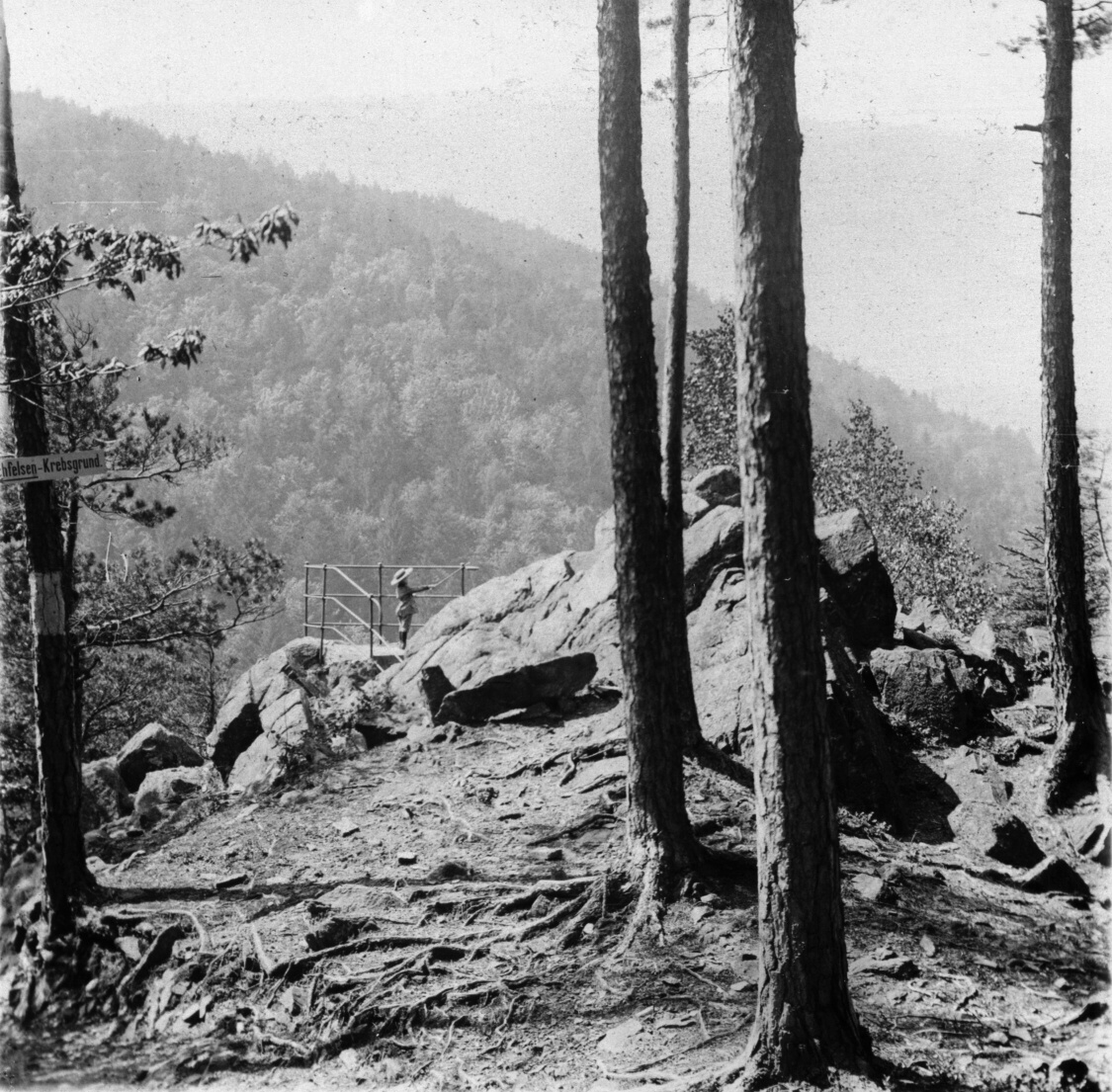 Náhledový obrázek Čertova kazatelna (skleněný stereodiapozitiv) - 2