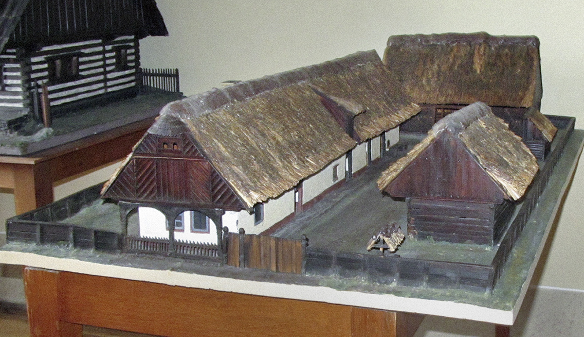 Náhledový obrázek Model usedlosti v Jíkvi - 1