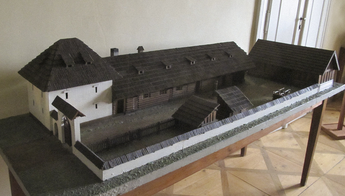 Náhledový obrázek Model usedlosti v Újezdě - 1