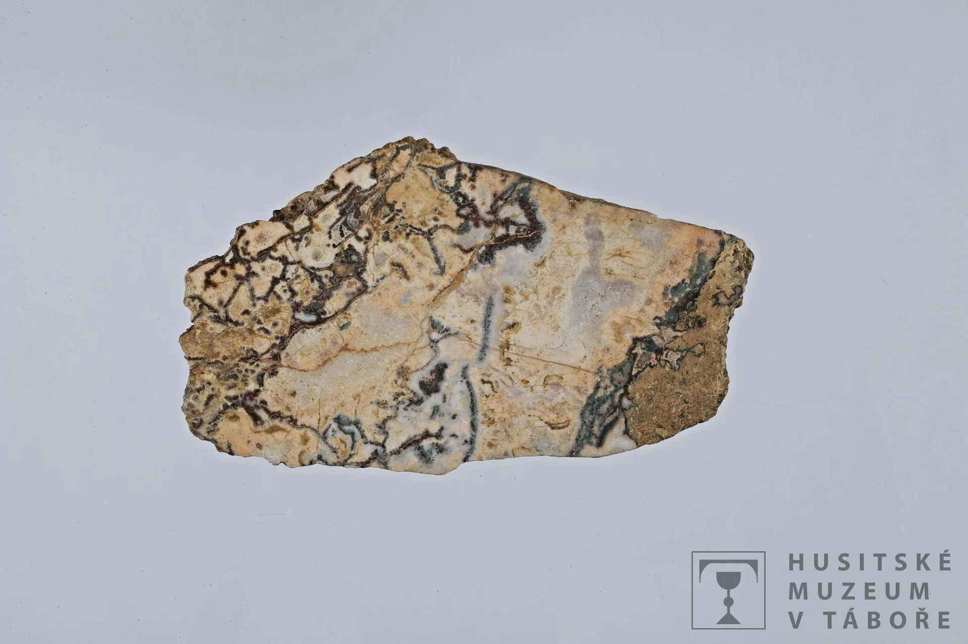 Náhledový obrázek předmětu křemen - chalcedon - jaspis; křemen
