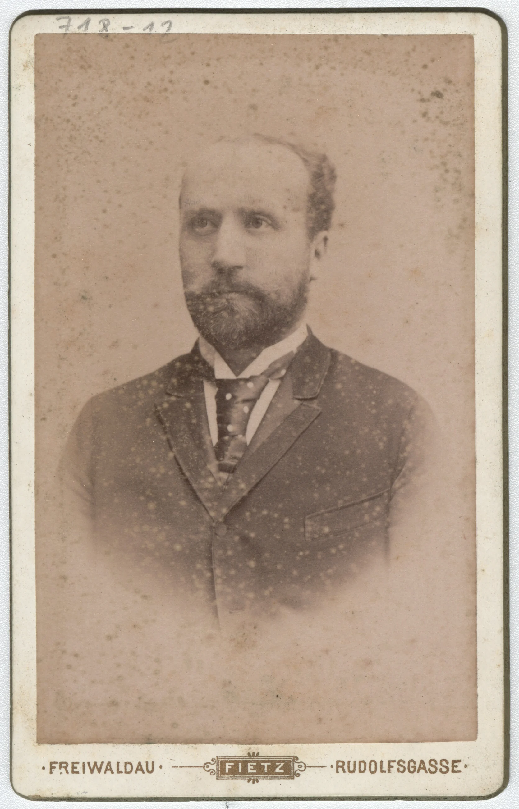 Náhledový obrázek předmětu Lesnický pokladník Rudolf Peschke (kabinetní portrét)