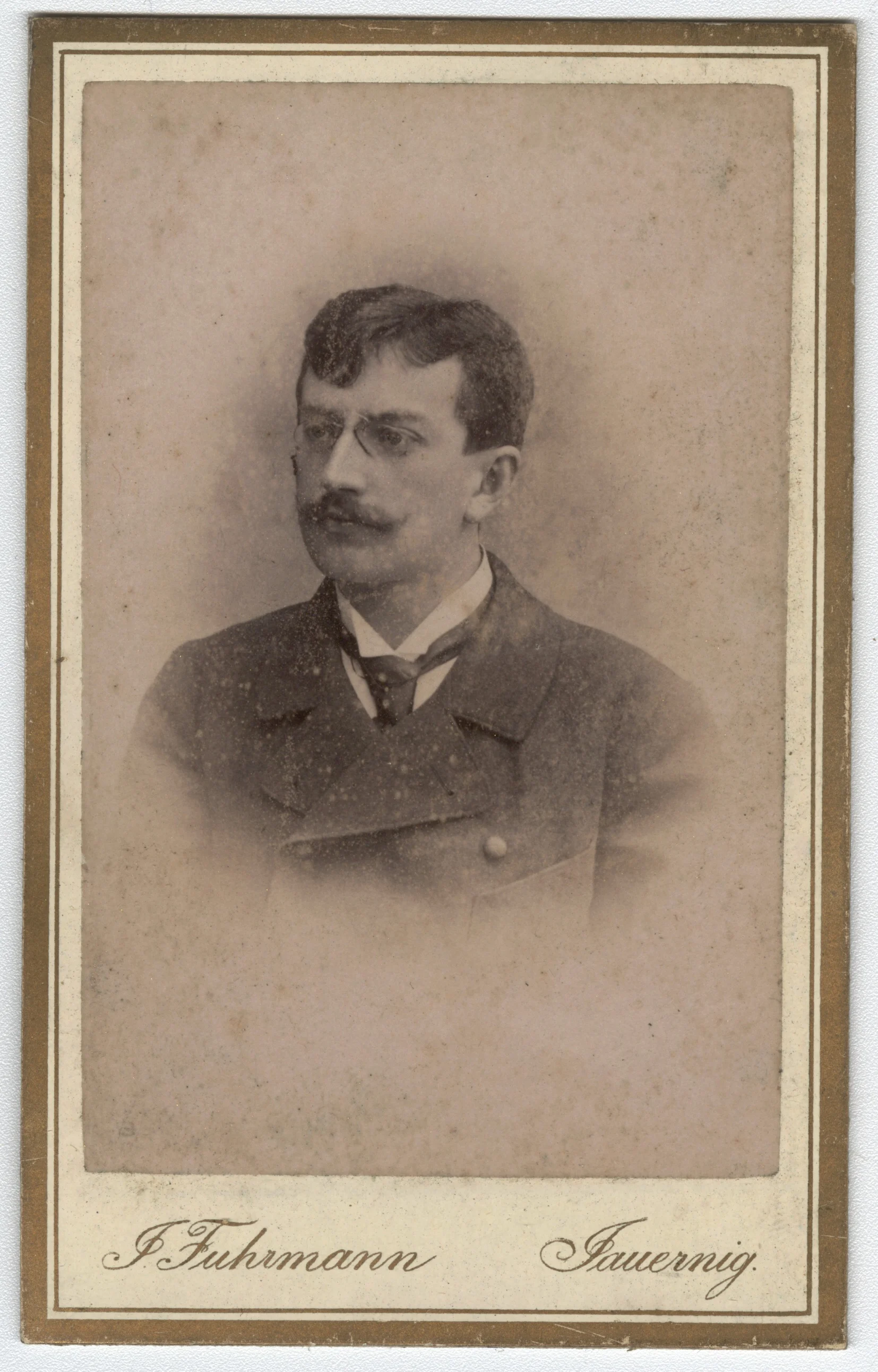 Náhledový obrázek předmětu Kontrolor Julius Herdin (kabinetní portrét)