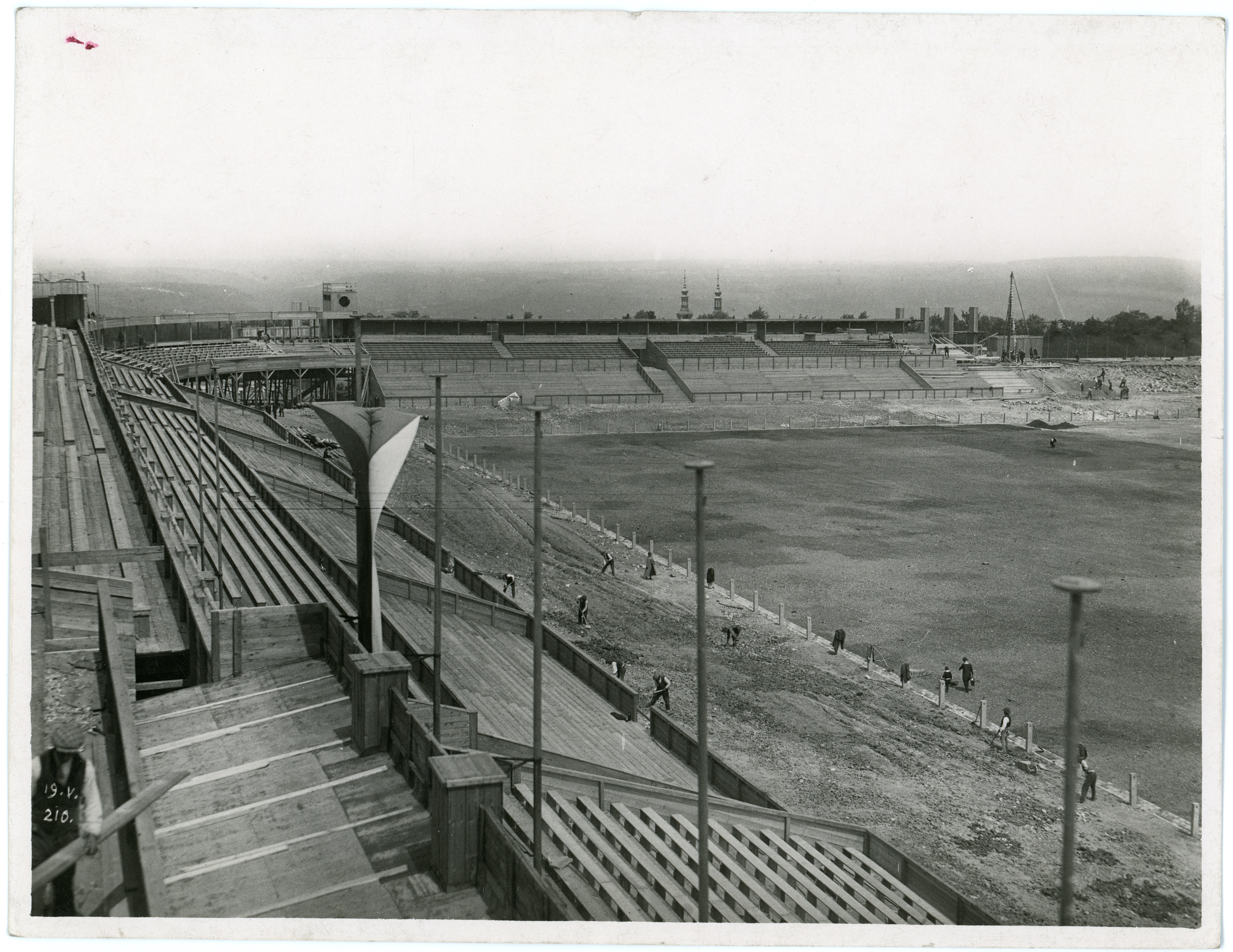 Náhledový obrázek Strahovský stadion - 1