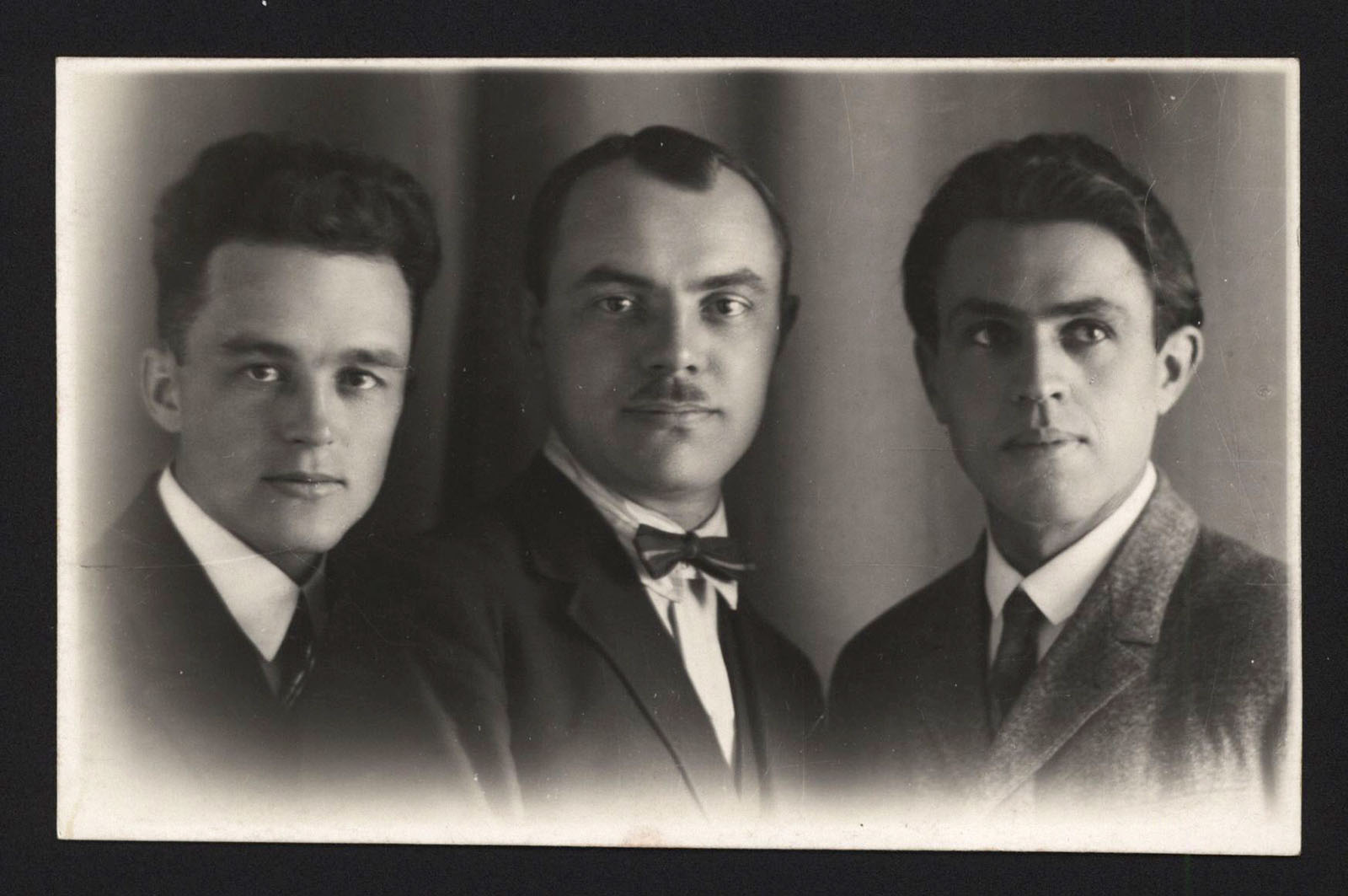Náhledový obrázek Pavlo Kovžun, Mykola Butovyč, Robert Lisovskyj - 1