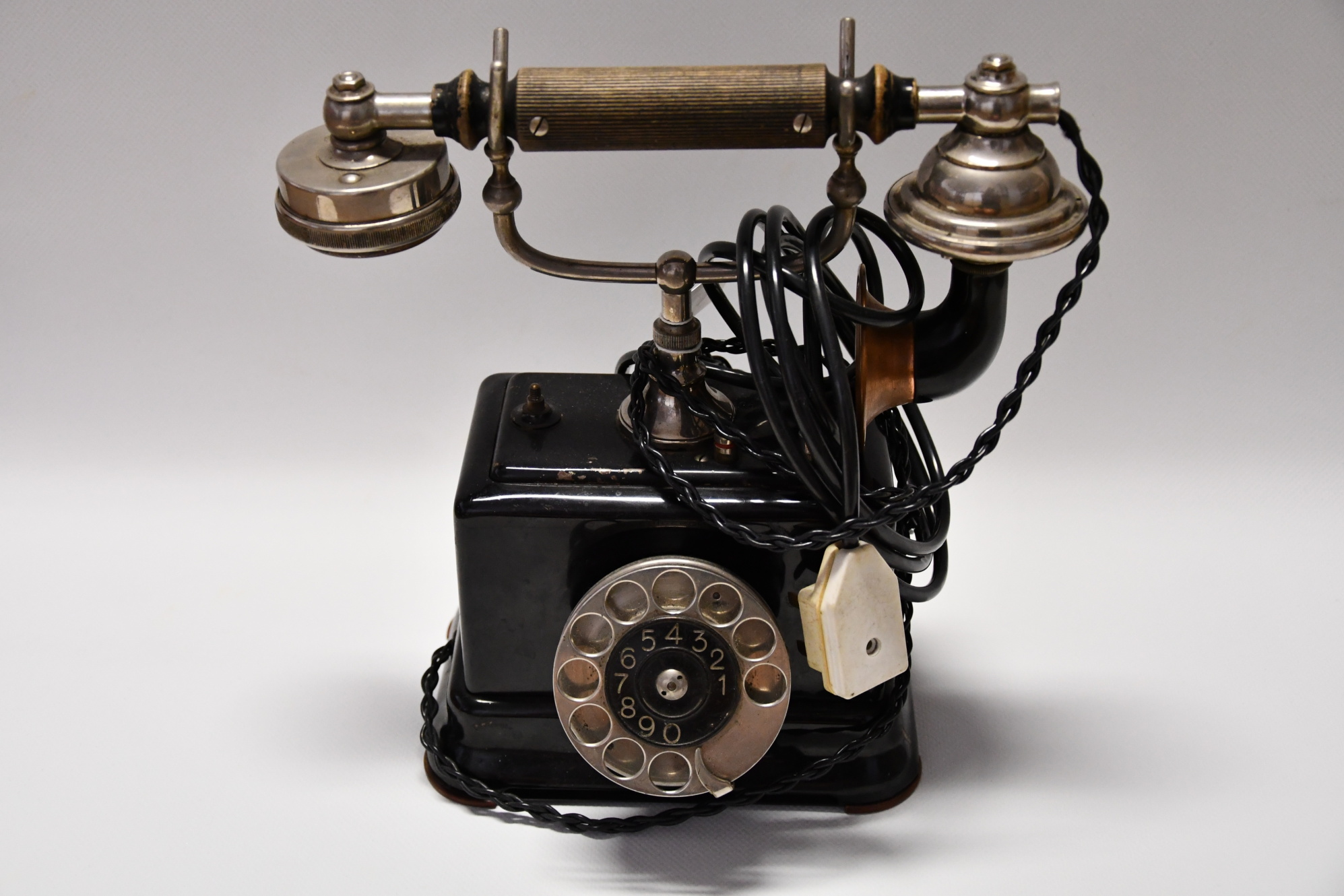 Náhledový obrázek Telefon - 1