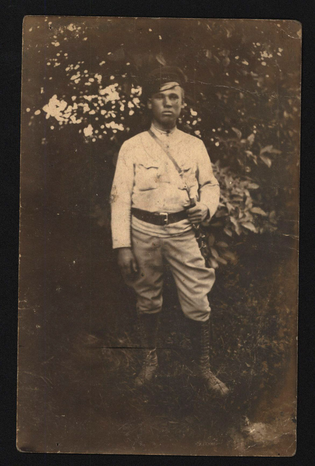 Náhledový obrázek Neidentifikovaný příslušník Revoluční povstalecké armády Ukrajiny (?) - 1