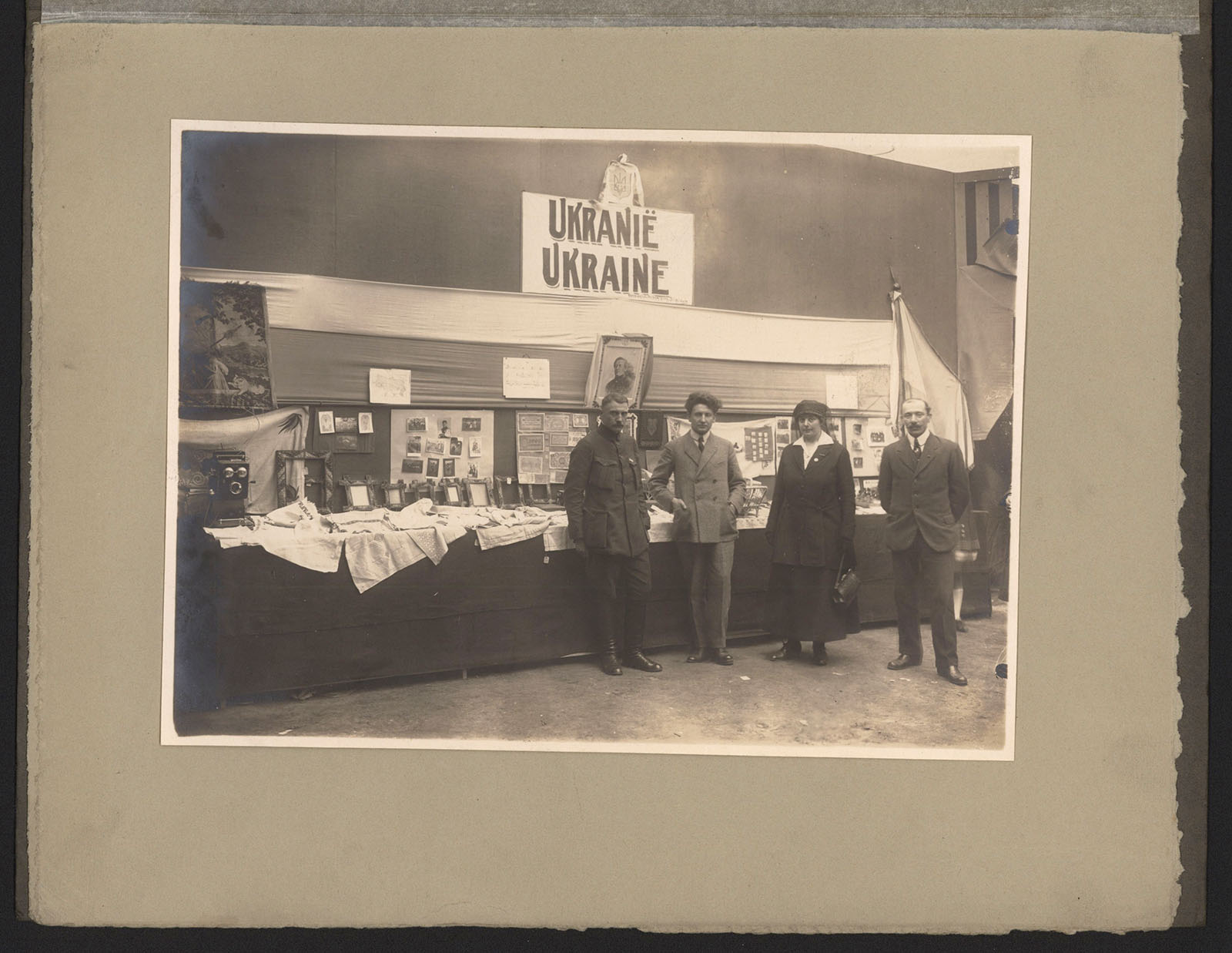 Náhledový obrázek Výstava Mezinárodního svazu invalidů Dohody v Gentu v dubnu 1923. Ukrajinské oddělení - 1