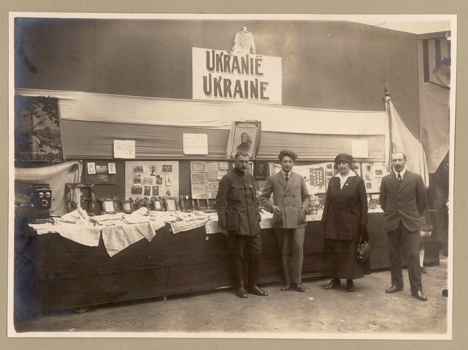 Náhledový obrázek Výstava Mezinárodního svazu invalidů Dohody v Gentu v dubnu 1923. Ukrajinské oddělení - 2