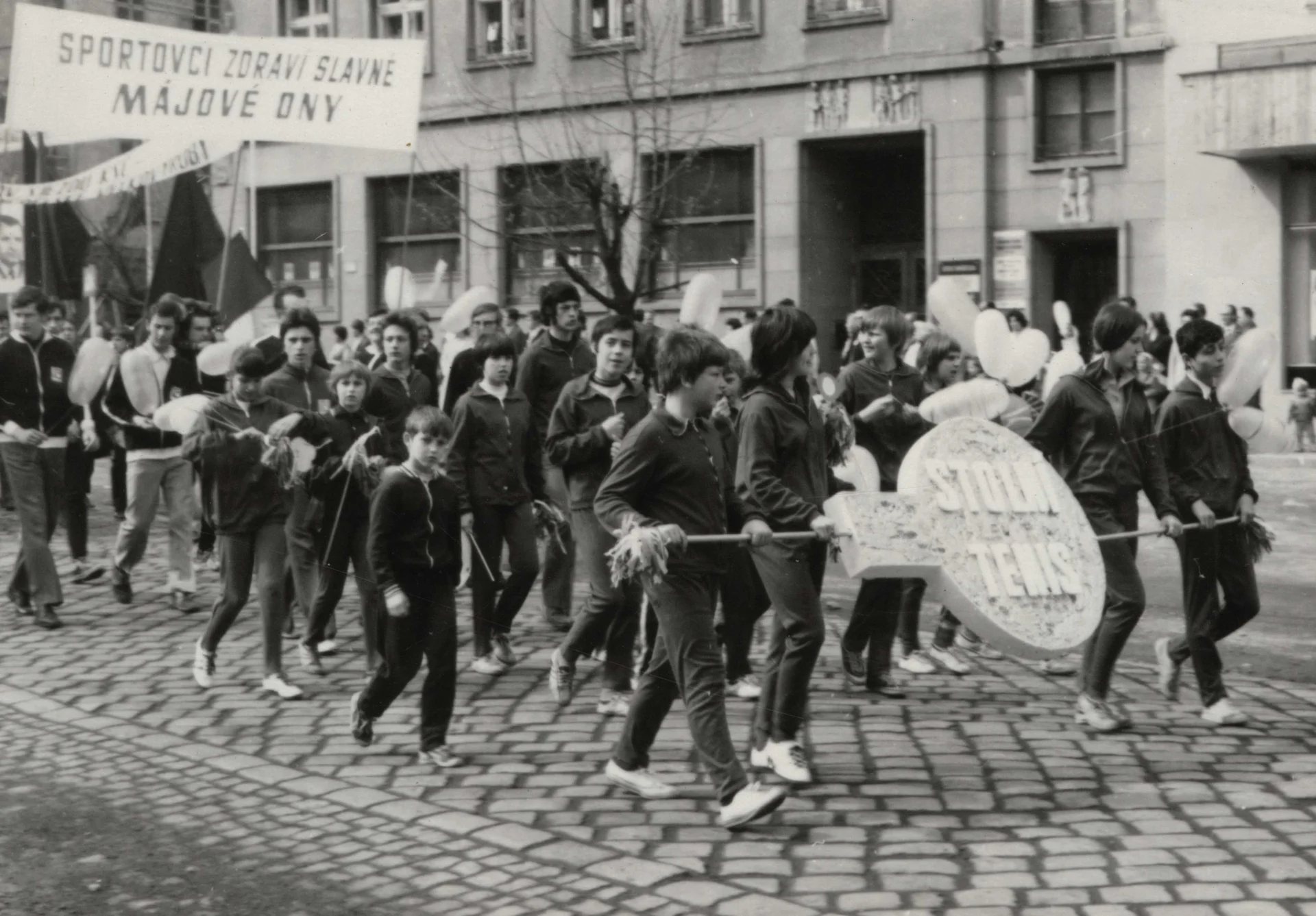 Náhledový obrázek předmětu Oslava 1. máje 1973 v Jeseníku (čb. fotografie)