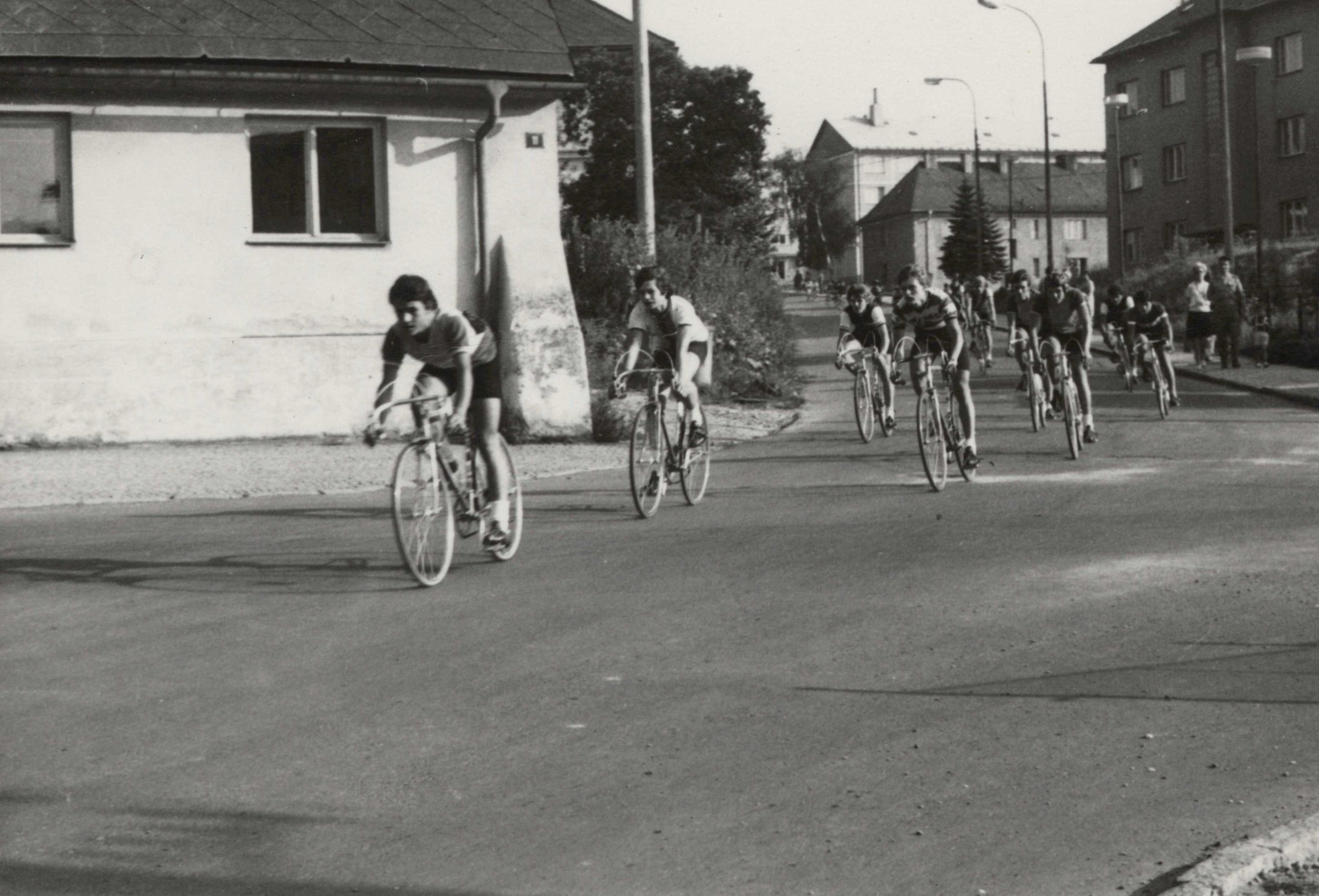 Náhledový obrázek Cyklistický pohár Frývaldovské stávky v Jeseníku (čb. fotografie) - 1