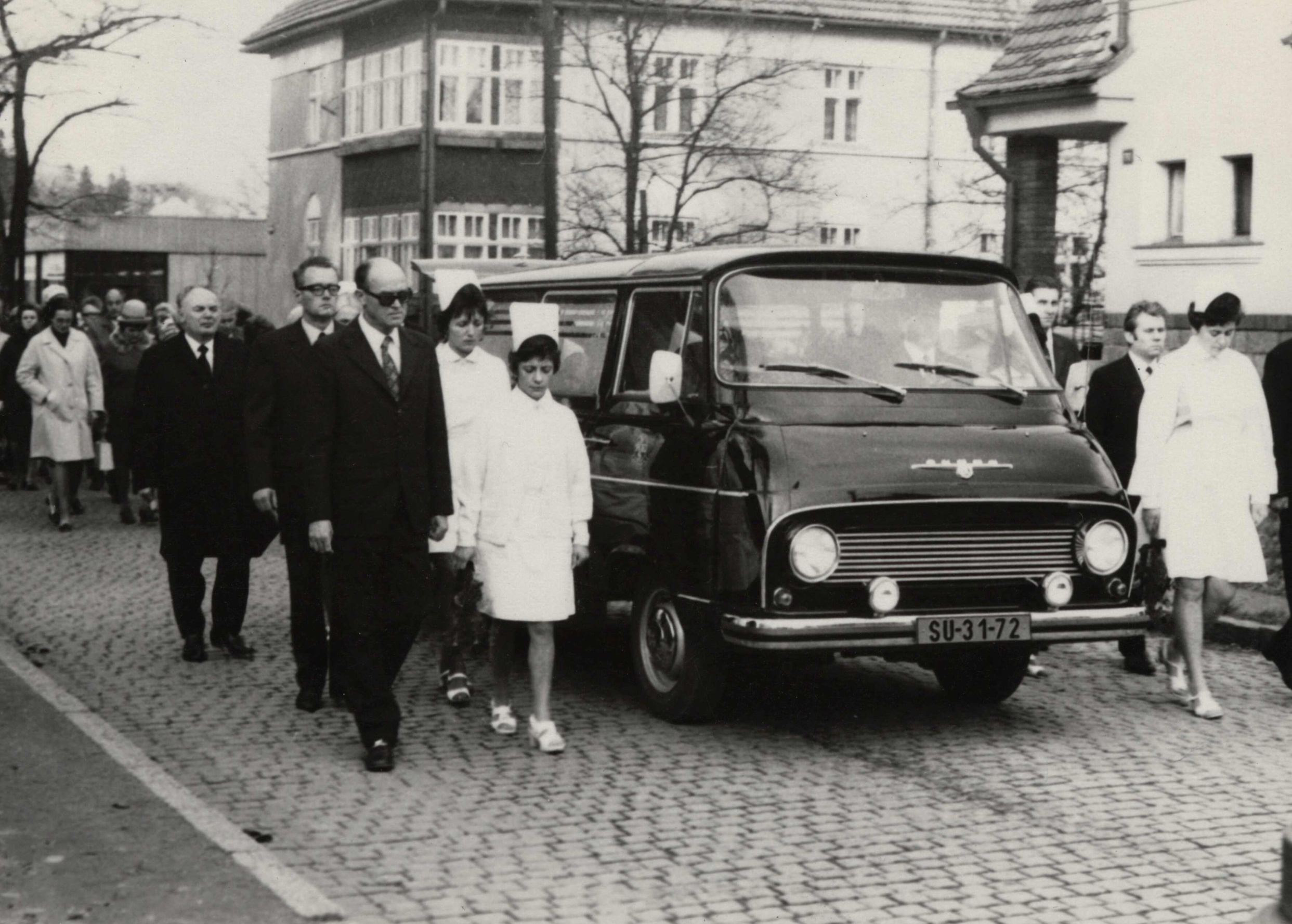 Náhledový obrázek Pohřeb jesenického primáře dr. Hauka (čb. fotografie) - 1