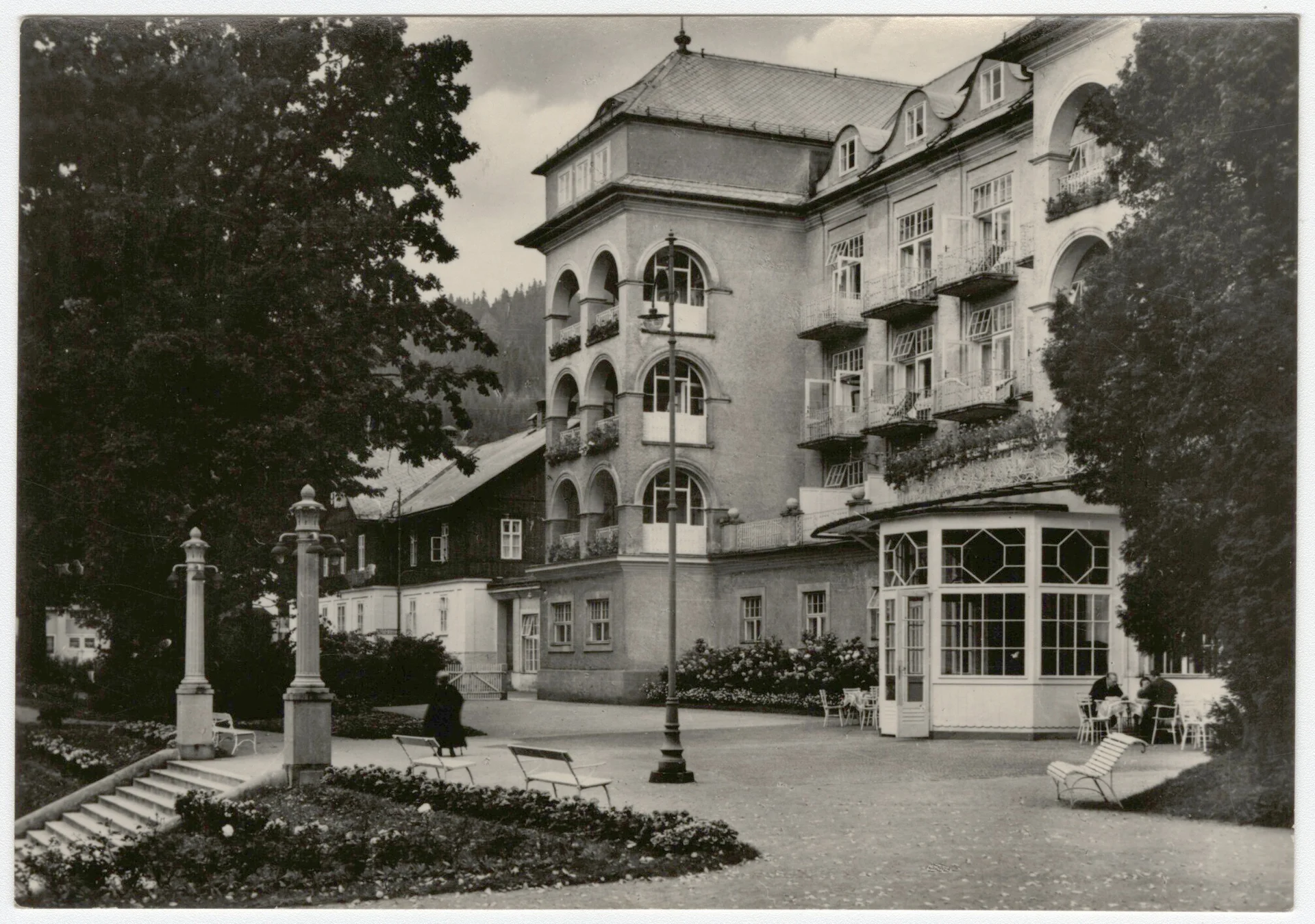 Náhledový obrázek předmětu Sanatorium Priessnitz v Lázních Jeseníku (čb. pohlednice)