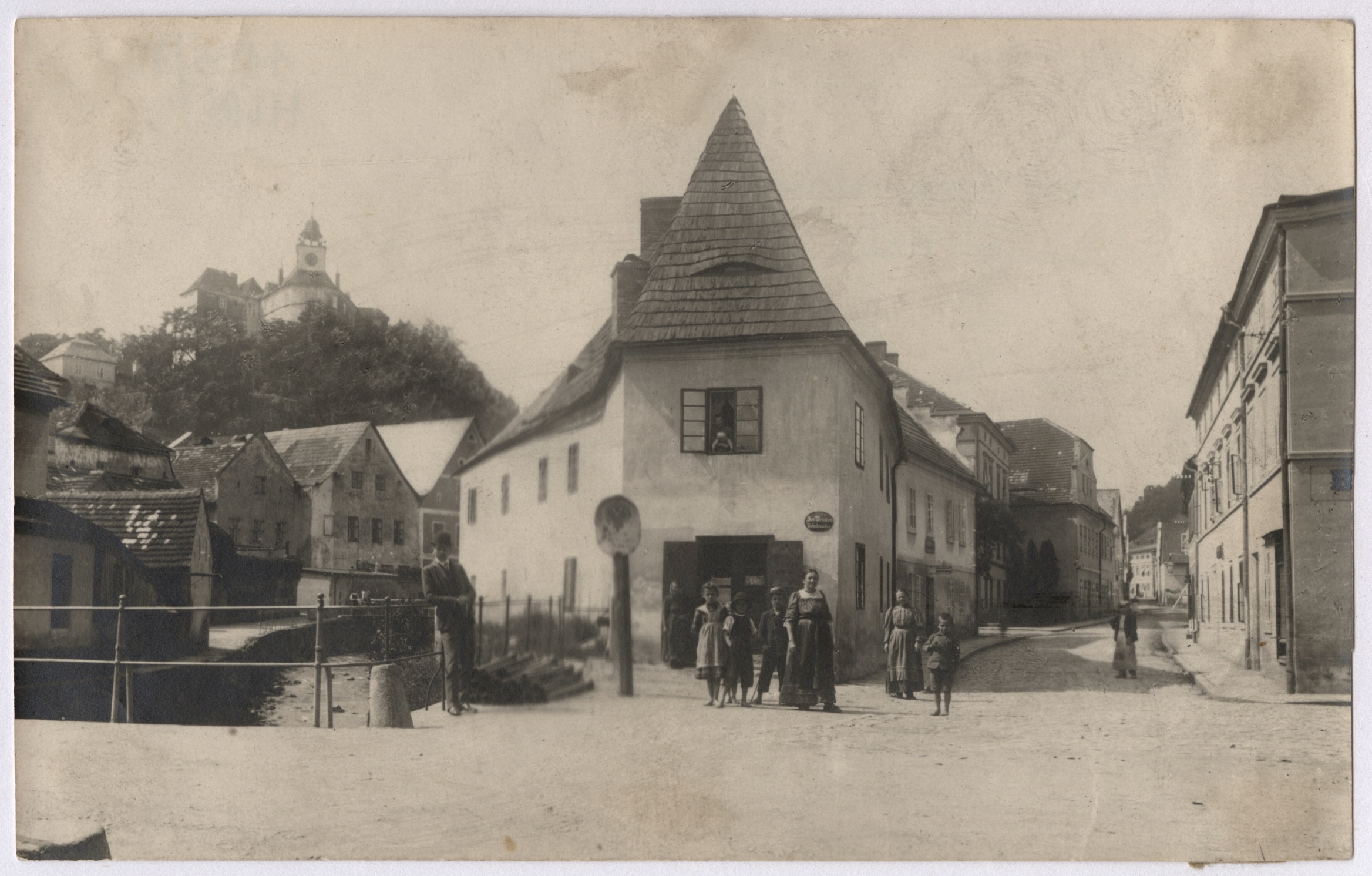 Náhledový obrázek Město Javorník a zámek Jánský Vrch (čb. fotografie) - 1