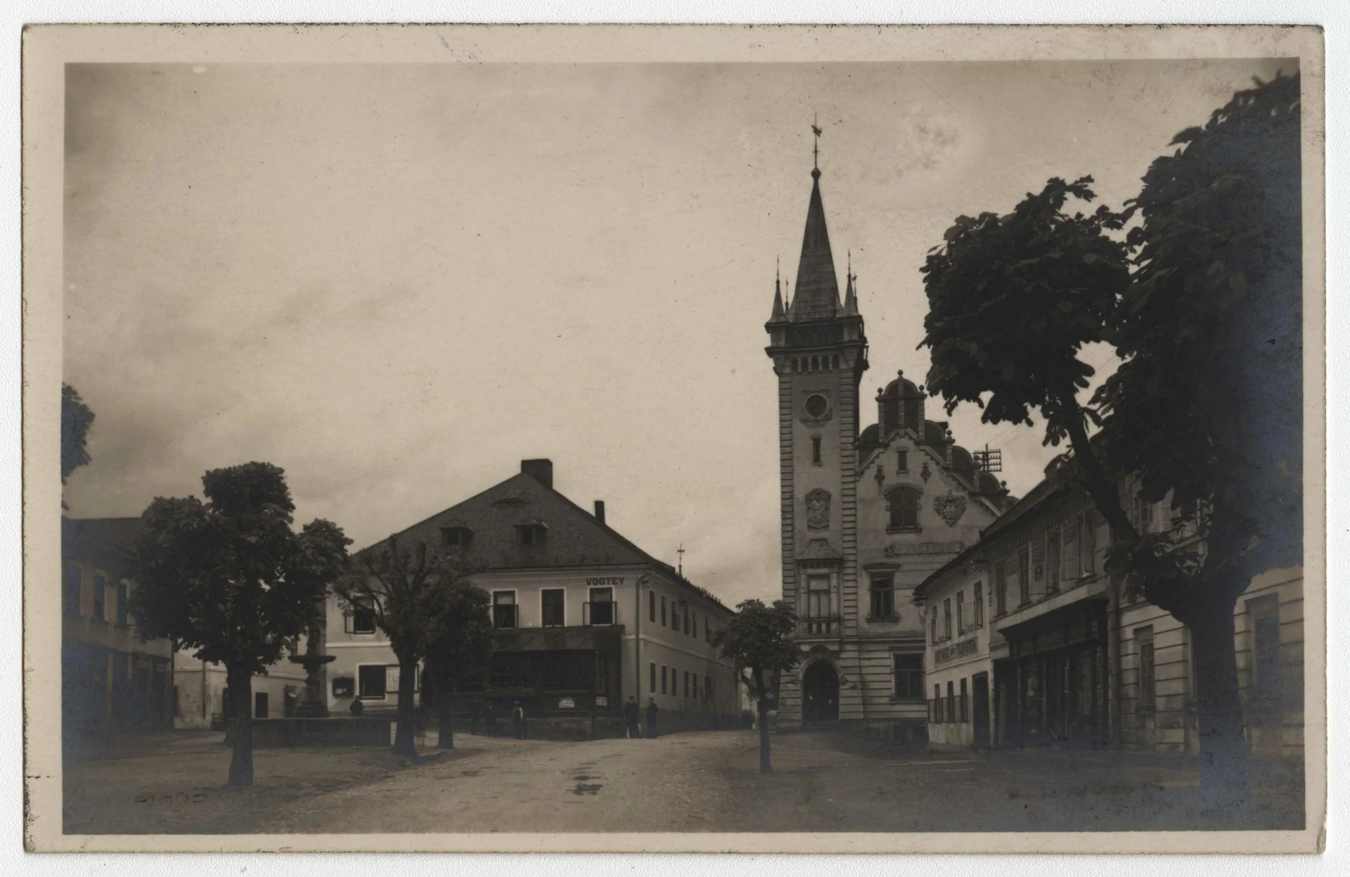 Náhledový obrázek předmětu Náměstí v Branné (čb. pohlednice)
