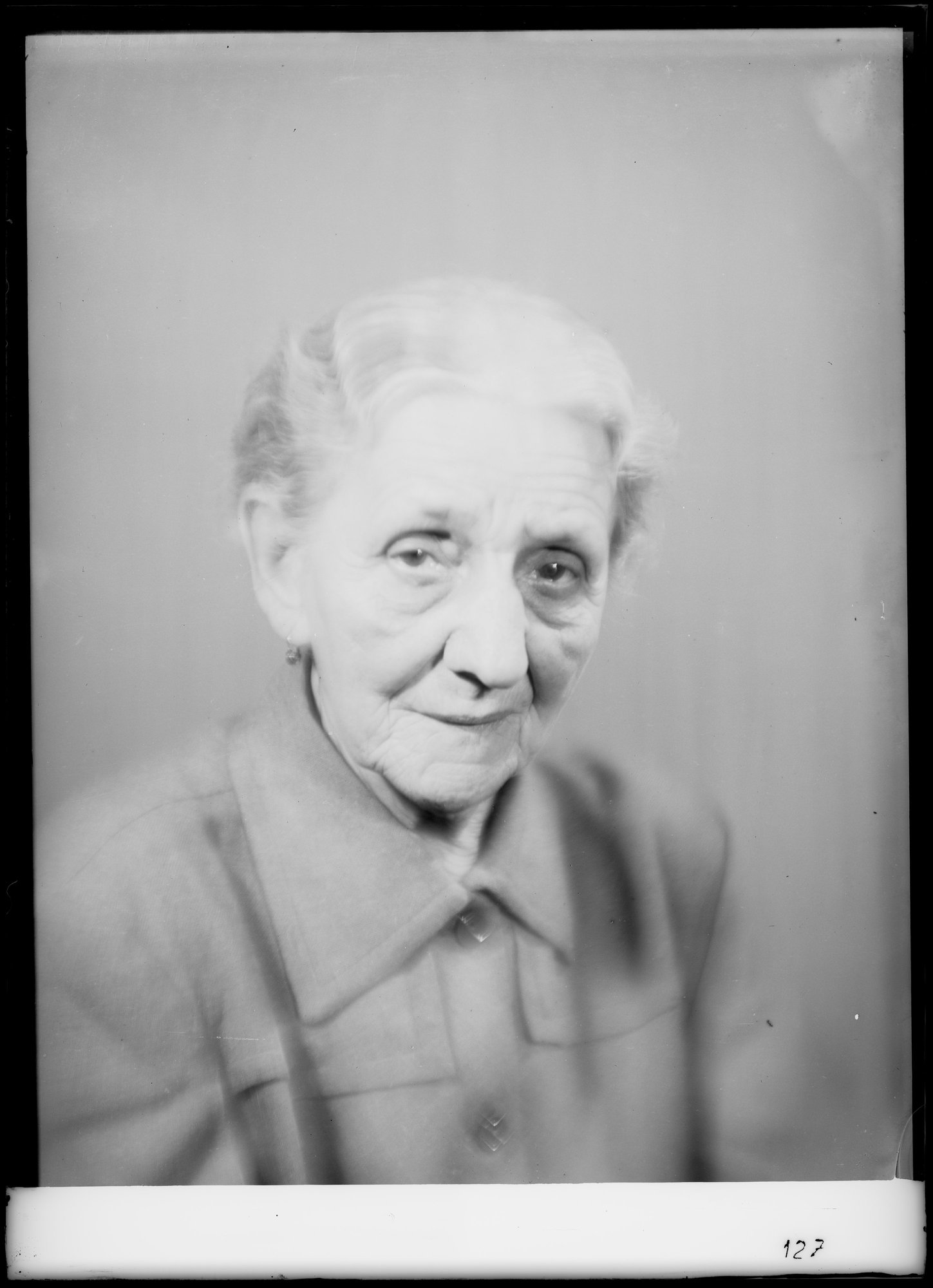Náhledový obrázek Portrét herečky Marie Svobodové - 1