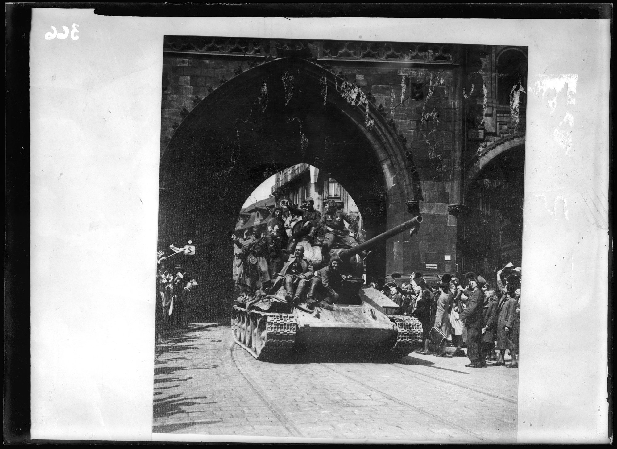 Náhledový obrázek Tank - 1