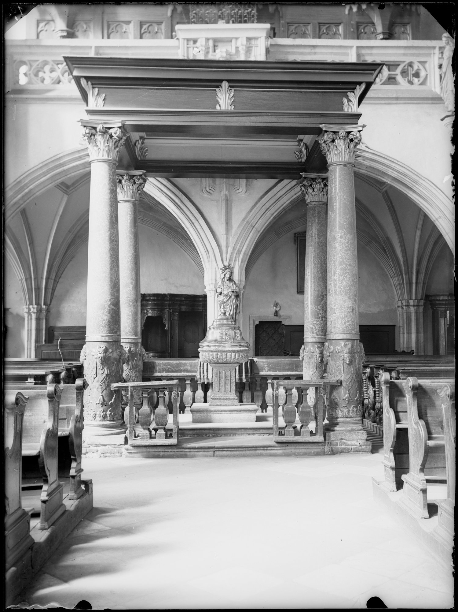 Náhledový obrázek Kostel sv. Víta - 1