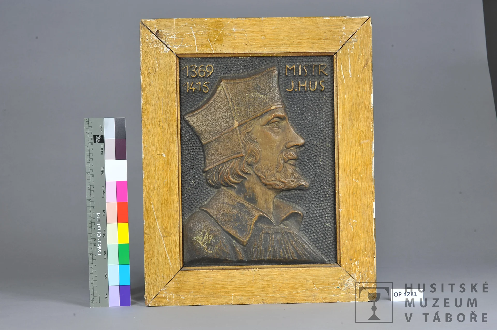 Náhledový obrázek předmětu reliéf "Mistr Jan Hus (1369-1415)"