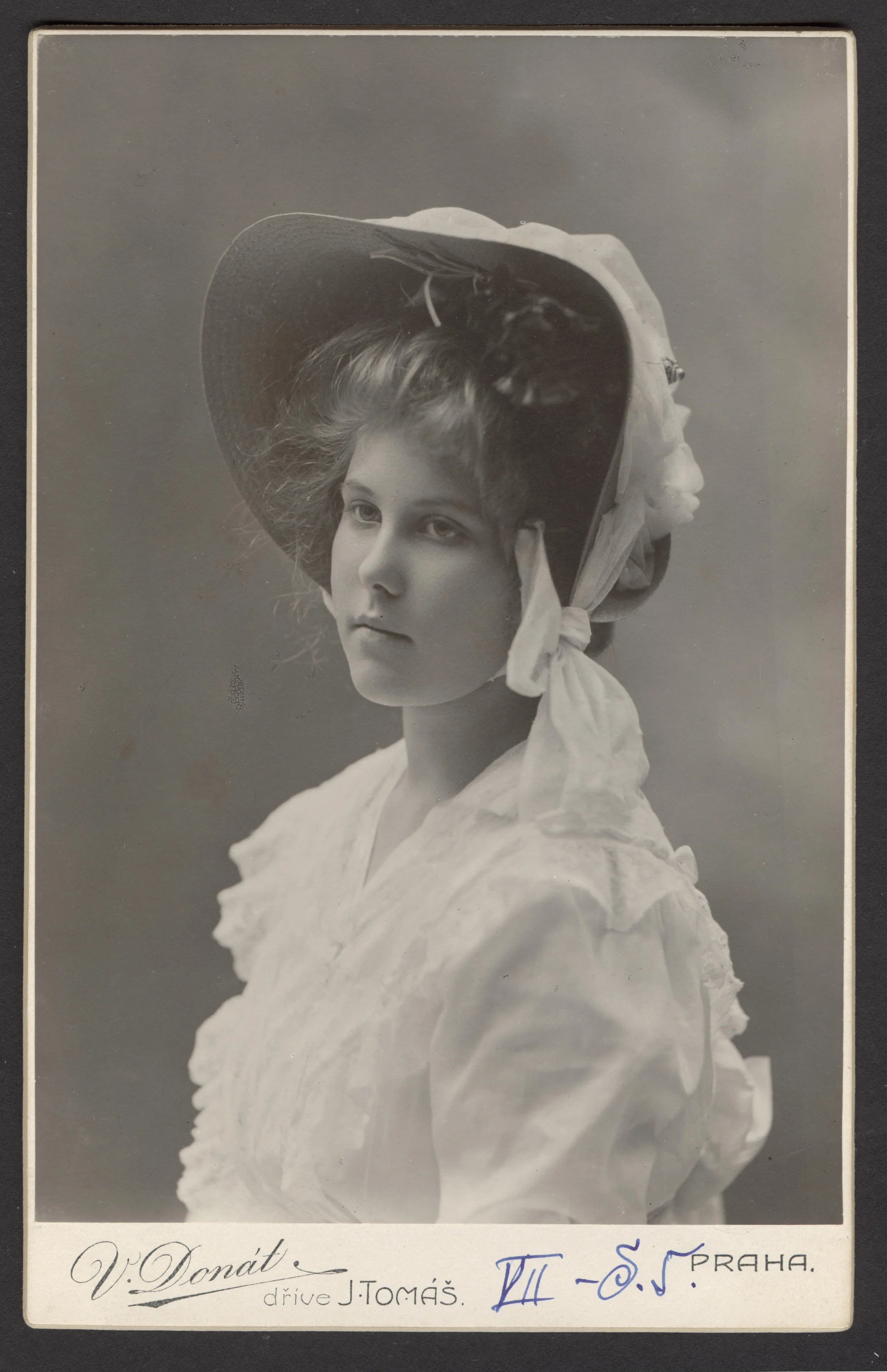 Náhledový obrázek předmětu Marie Hennerová (Zátková, Pujmanová)