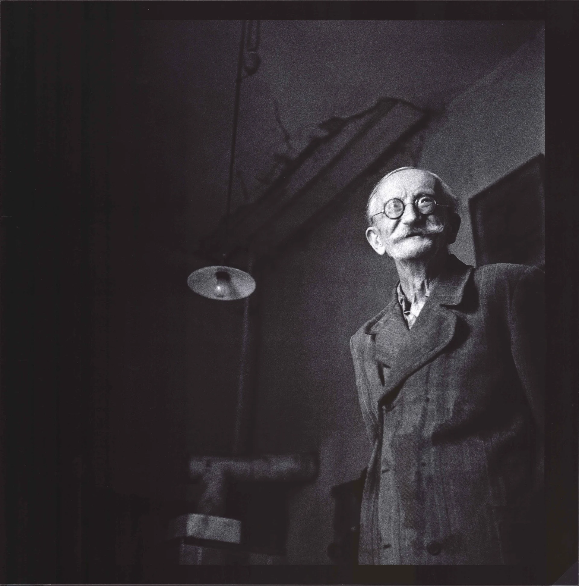 Náhledový obrázek předmětu Škoch Jiří, Bohuslav Reynek se usmívá (ze souboru Petrkov Bohuslava Reynka 1967 – 1975)