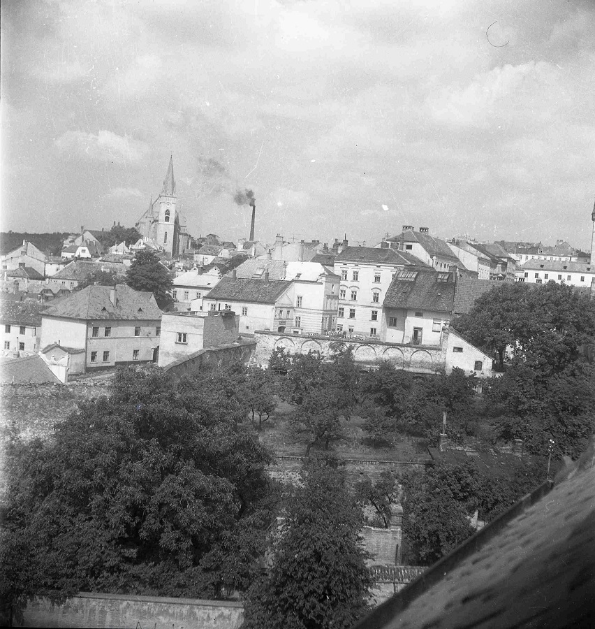 Náhledový obrázek Zahrady znojemských domů - 1