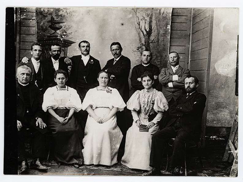 Náhledový obrázek Fotografie prvních učitelů měšťanské školy v Boskovicích z r. 1893 - 1