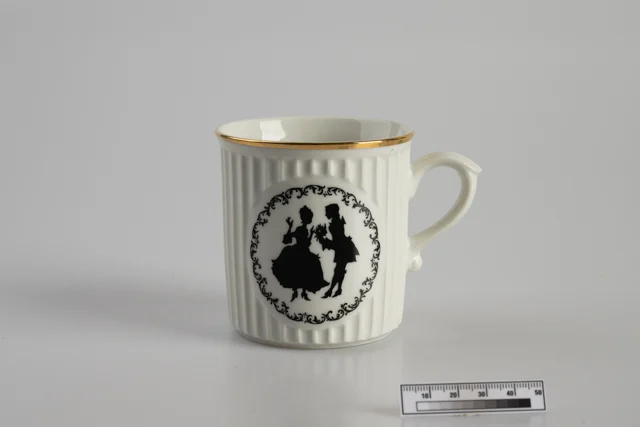Náhledový obrázek předmětu Porcelánový hrnek