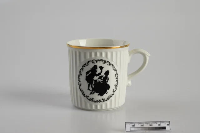 Náhledový obrázek předmětu Porcelánový hrnek