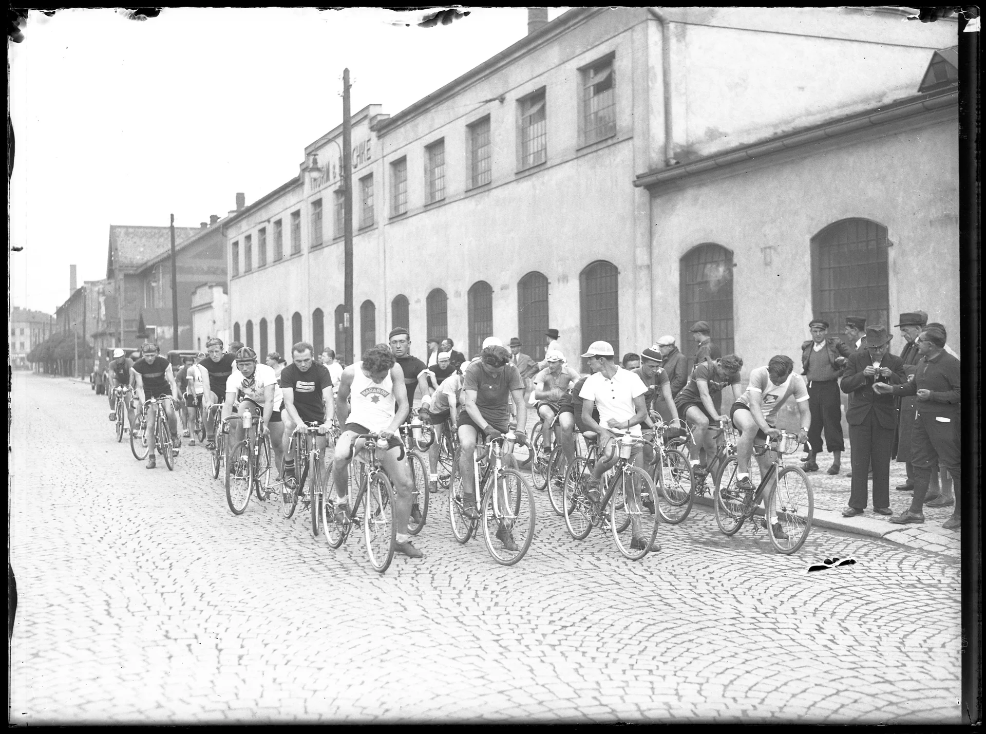 Náhledový obrázek předmětu Cyklistický závod Praha-Lázně Bohdaneč
