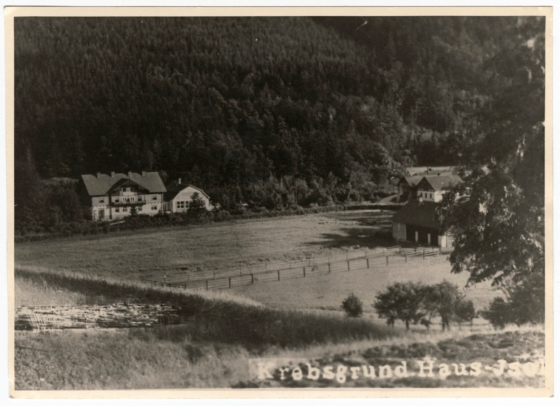 Náhledový obrázek předmětu Dům Isolda v Račím údolí (čb. fotografie)
