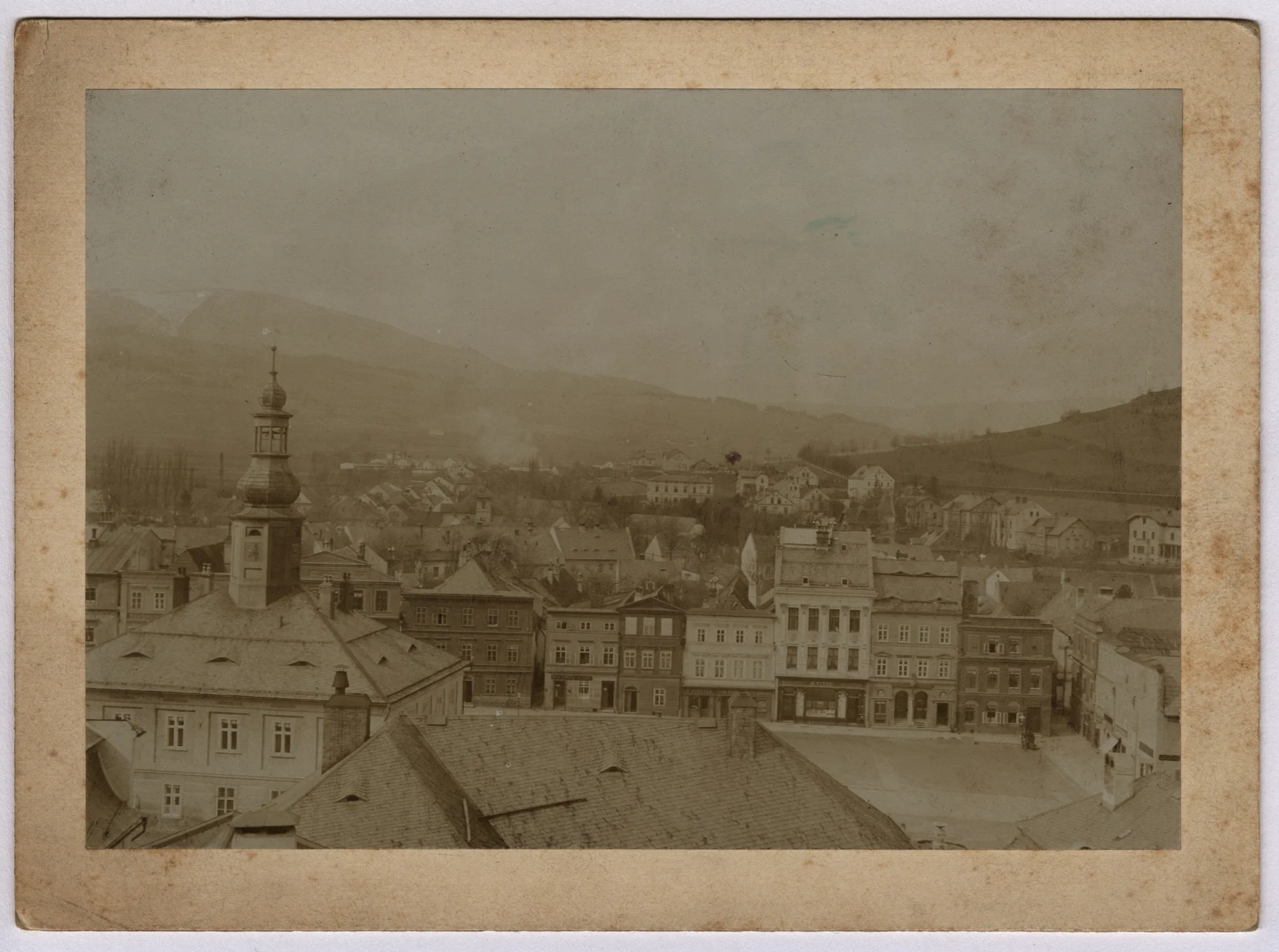 Náhledový obrázek předmětu Náměstí v Jeseníku (čb. fotografie)