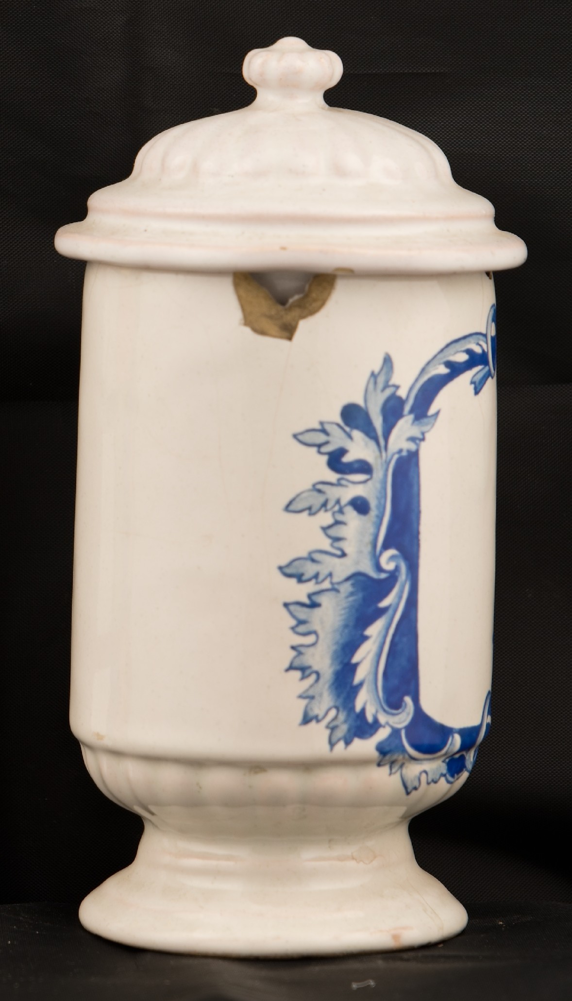Náhledový obrázek Lékárenská nádobka rok 1721 - 4