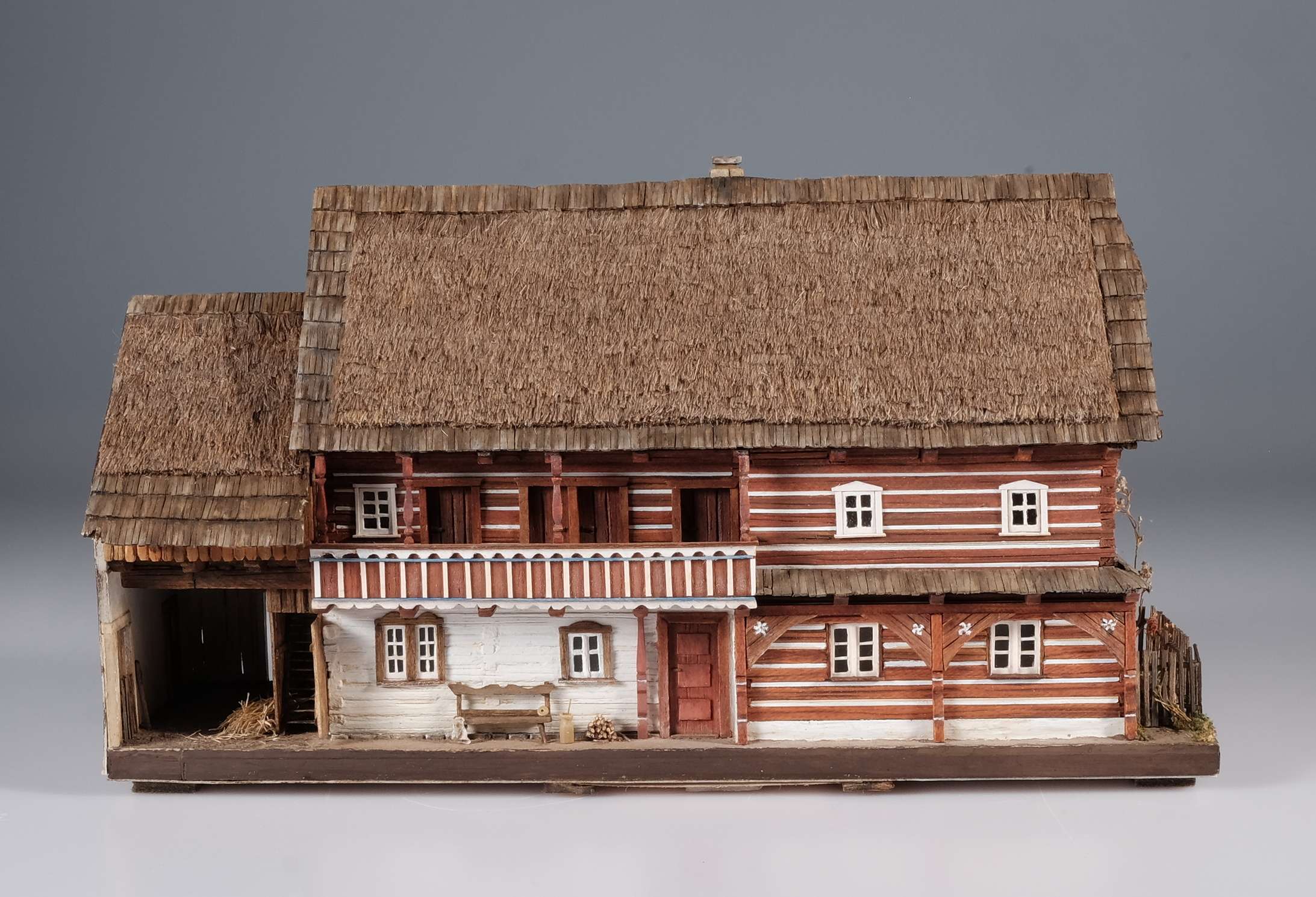 Náhledový obrázek Model roubeného domu Padařovice čp. 4 - 2