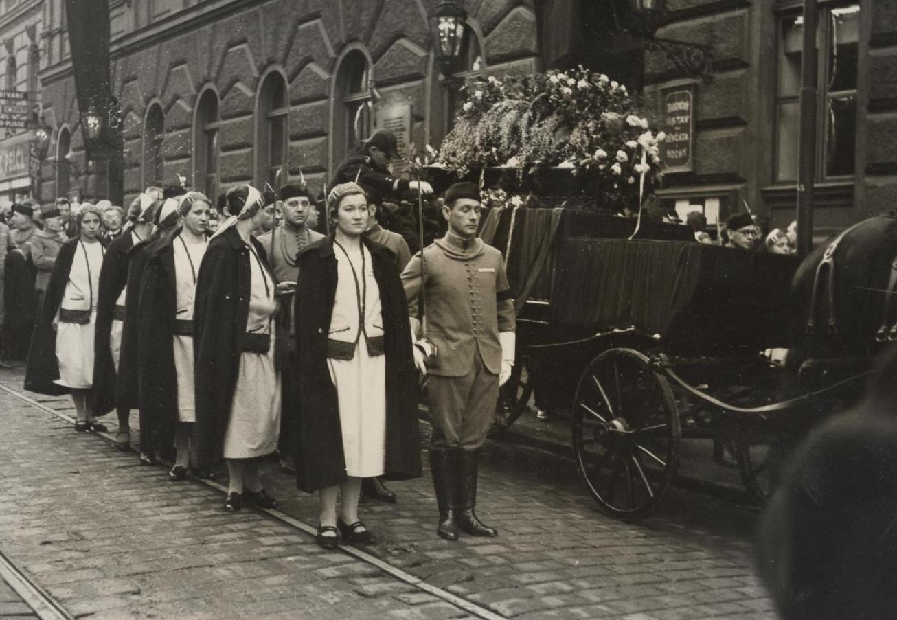 Náhledový obrázek Pohřeb Renáty Tyršové - 1