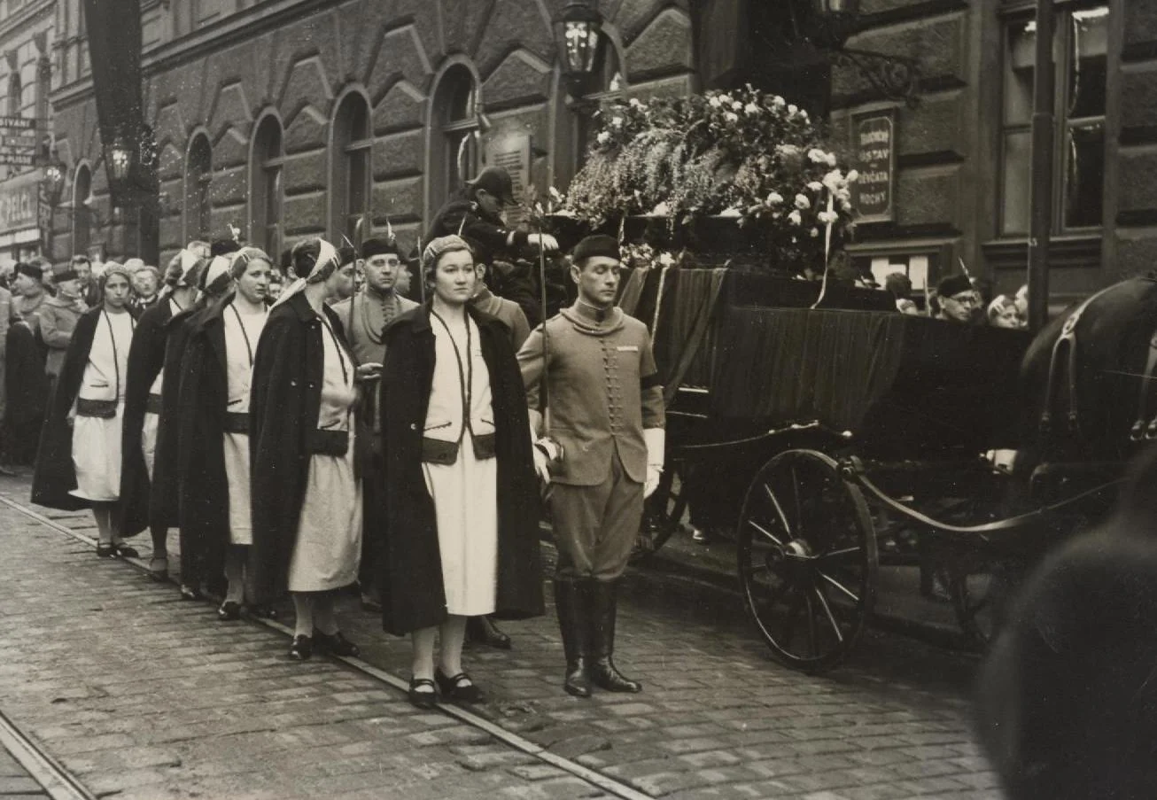 Náhledový obrázek předmětu Pohřeb Renáty Tyršové