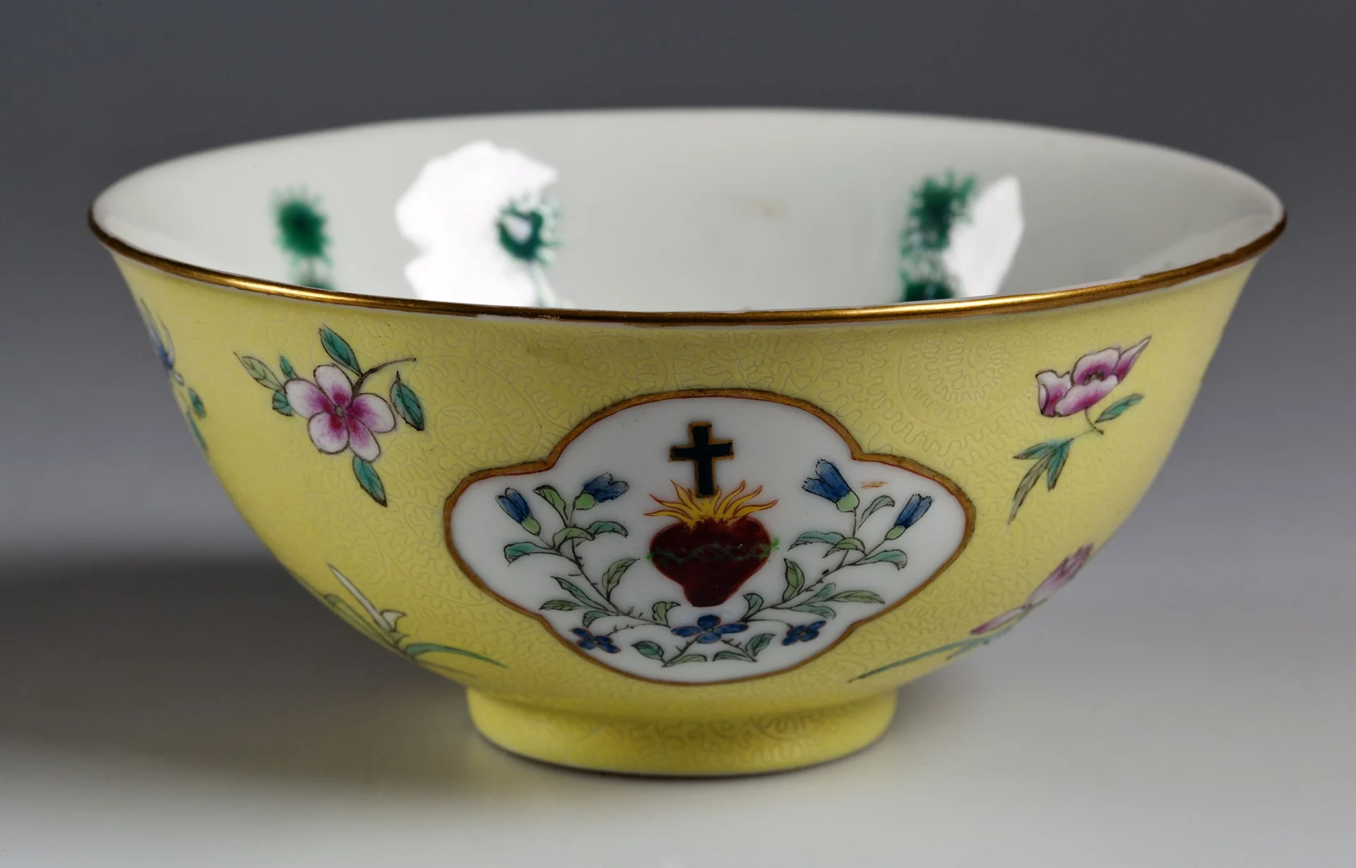 Náhledový obrázek předmětu Porcelánová miska